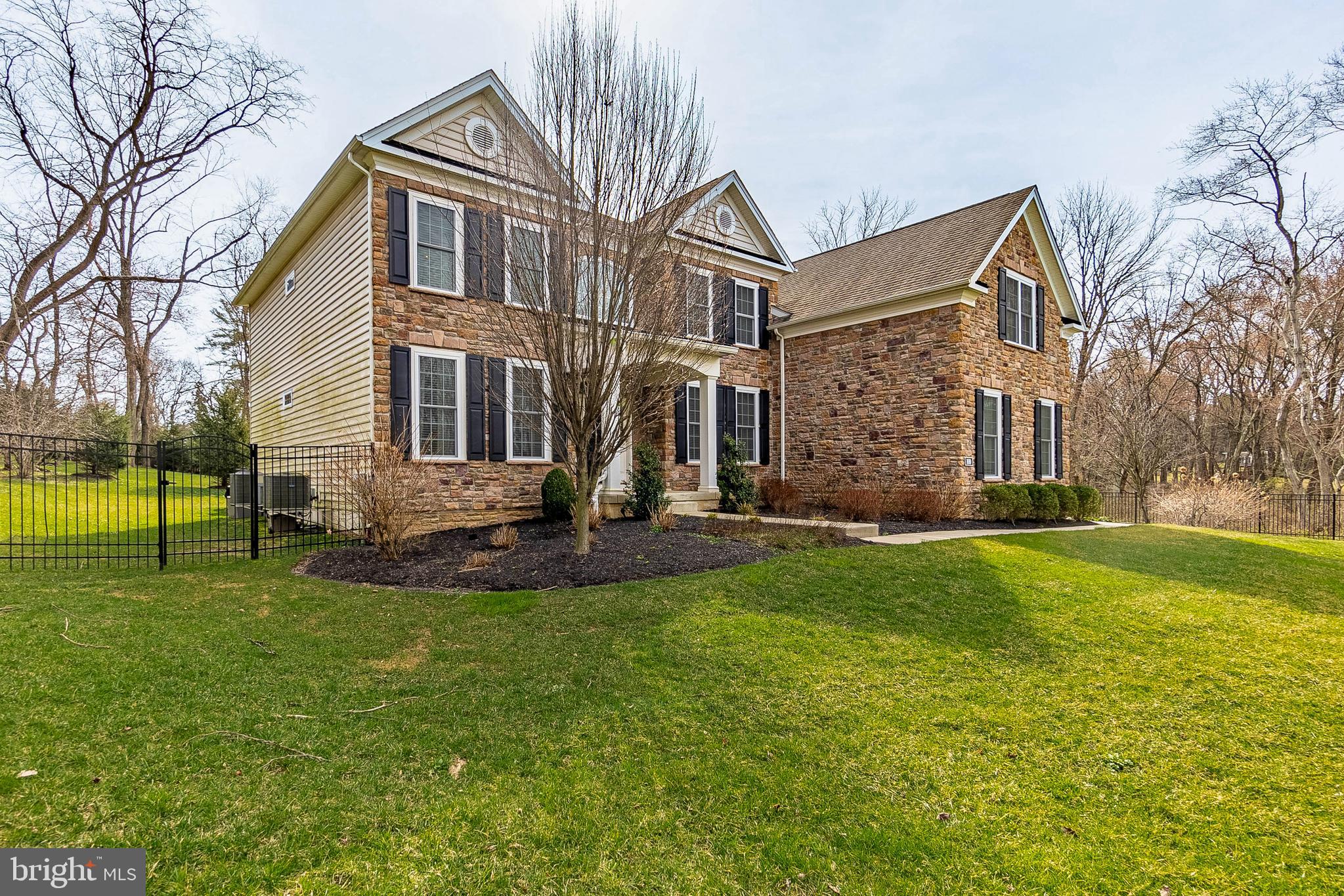 ENCLAVE AT RIDLEY CR - Residential