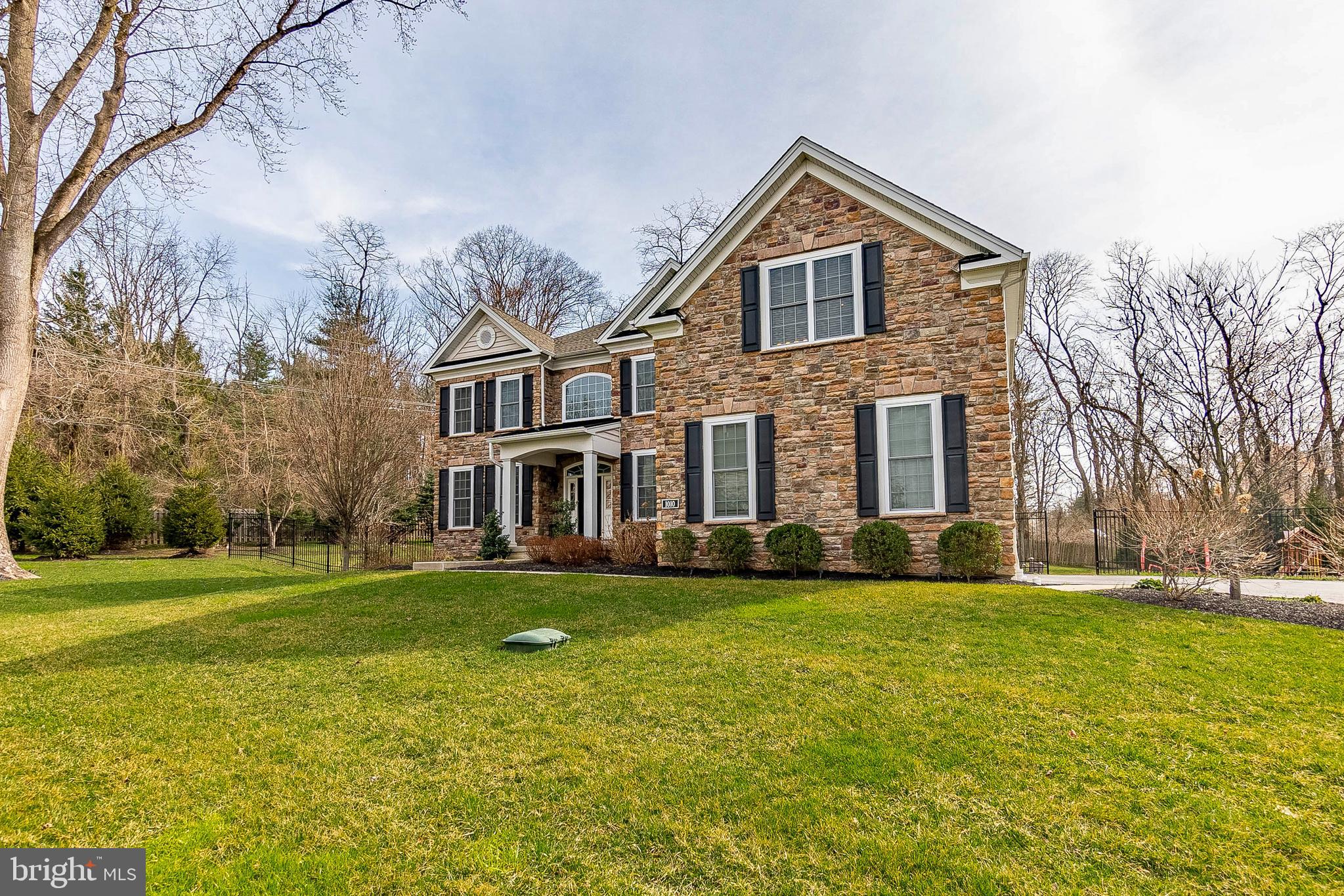 ENCLAVE AT RIDLEY CR - Residential