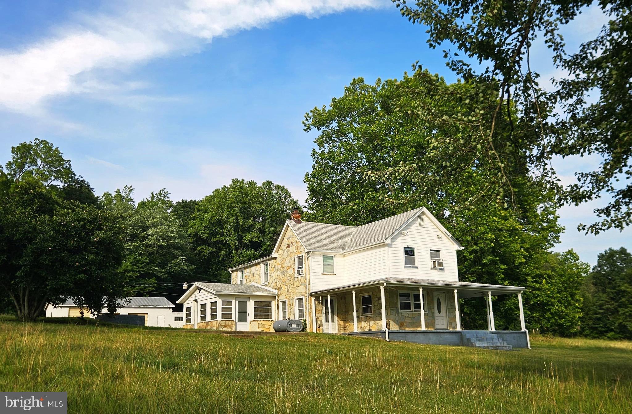 6416 AIRLIE ROAD