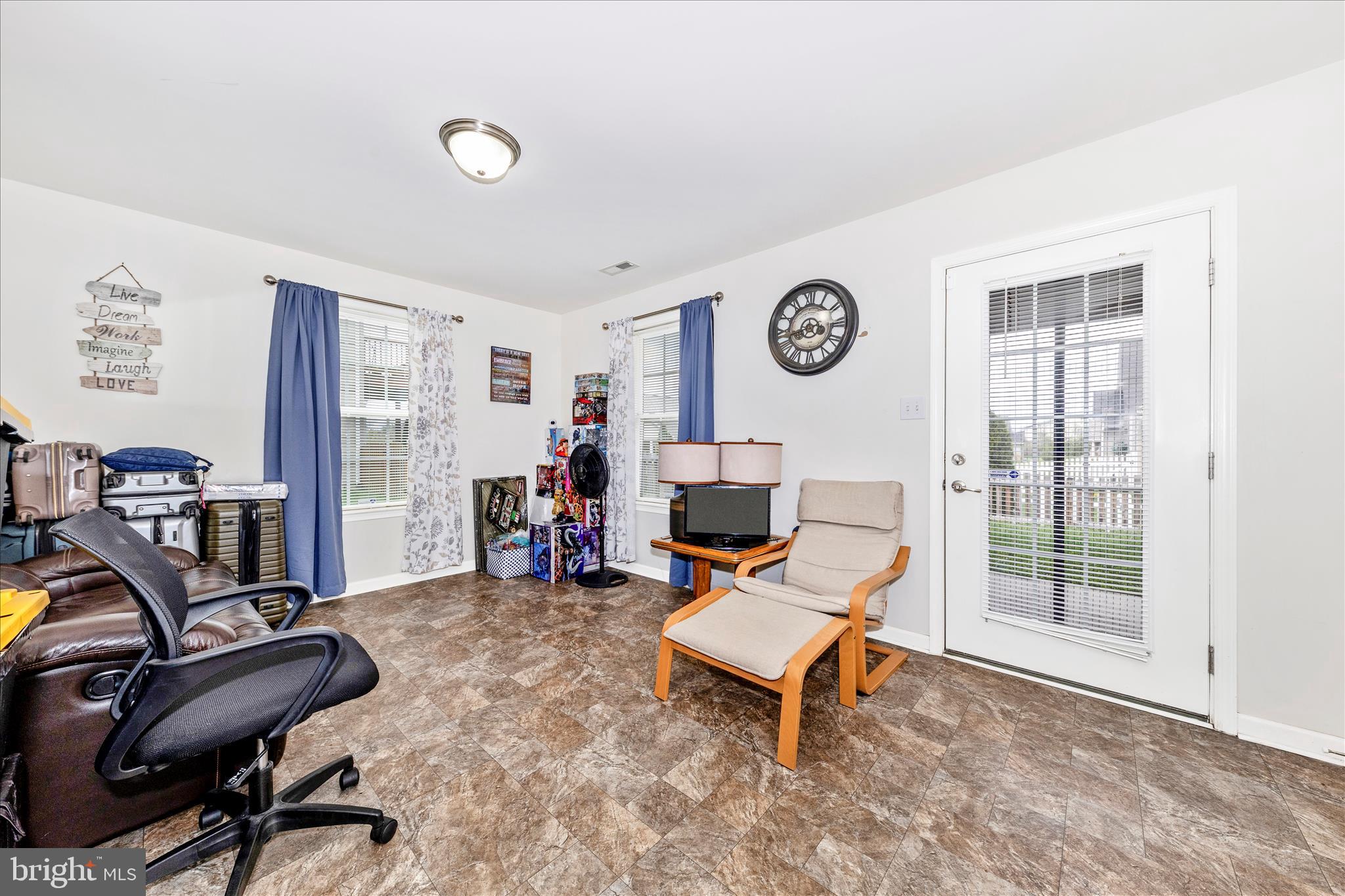 HAMMONDS MILL - Residential