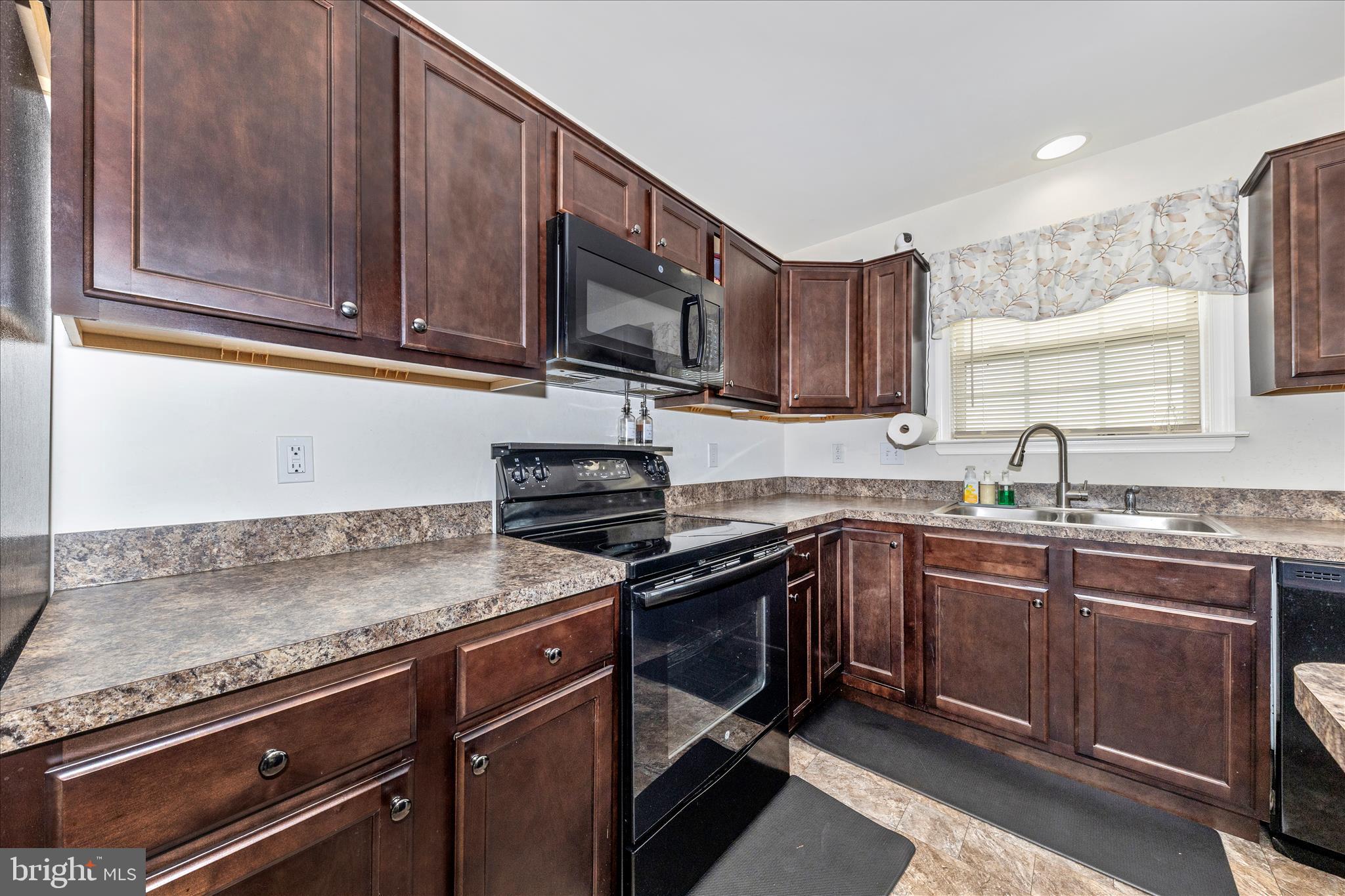 HAMMONDS MILL - Residential