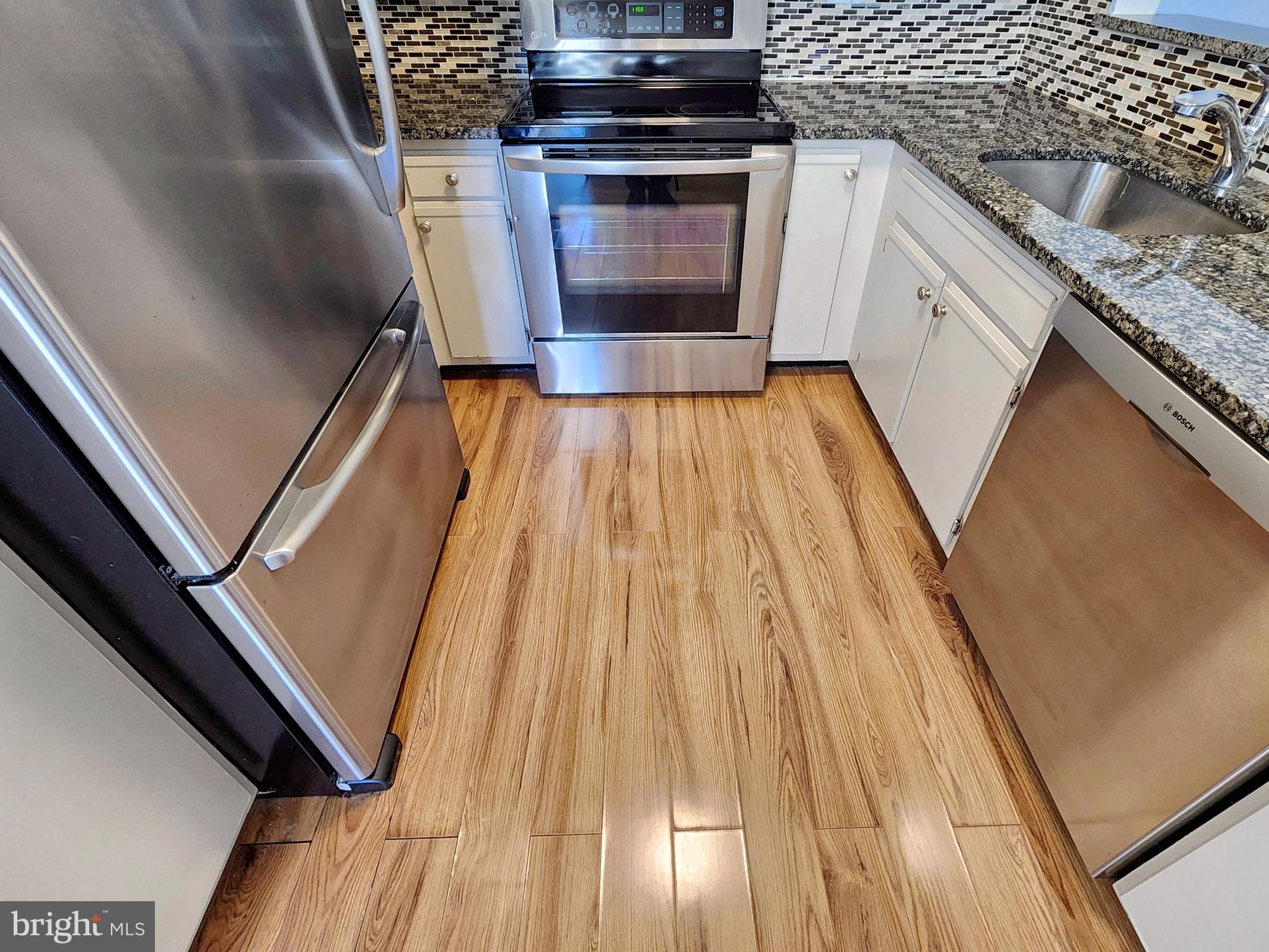 MANCHESTER LAKES - Residential