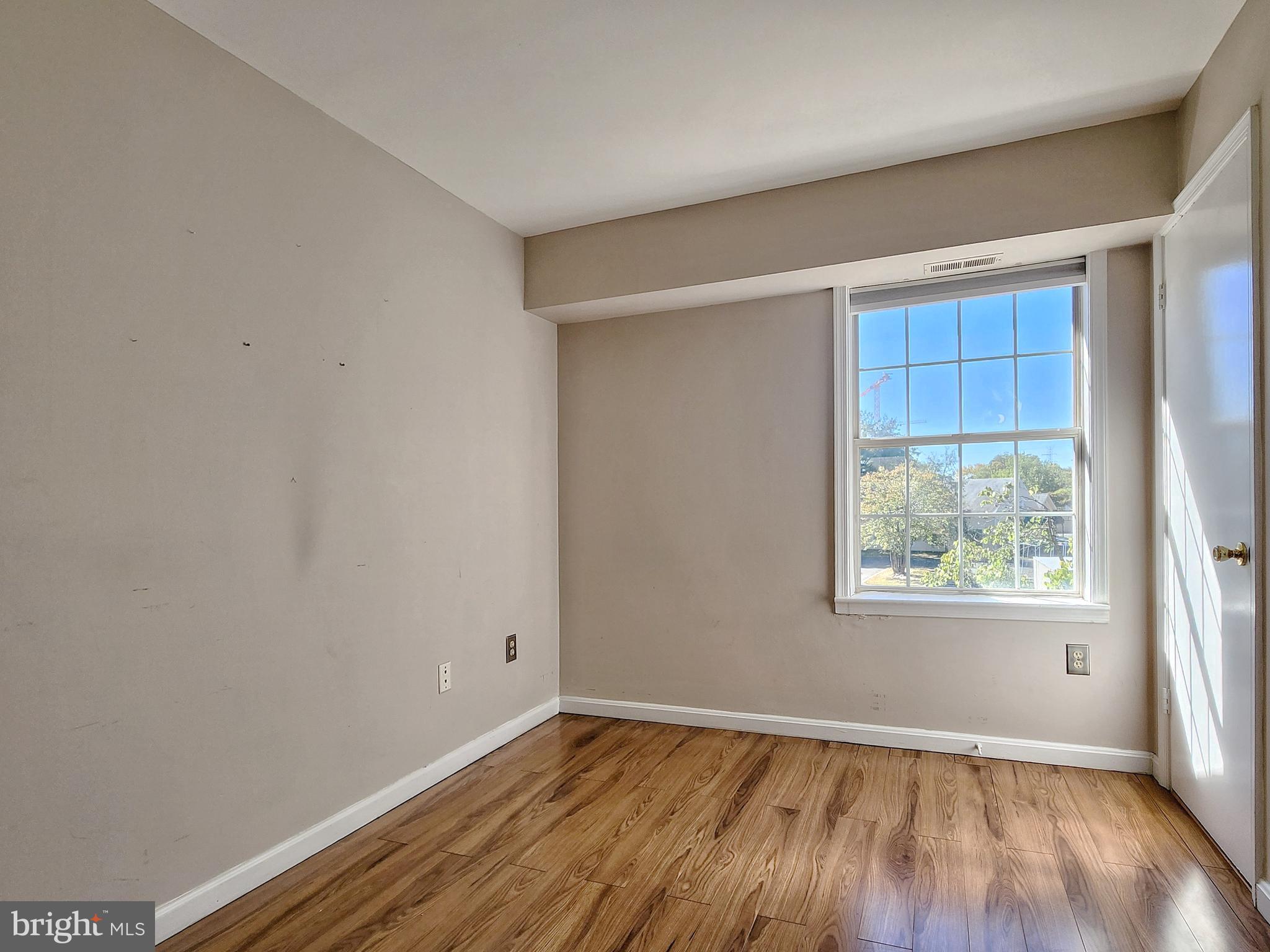 MANCHESTER LAKES - Residential