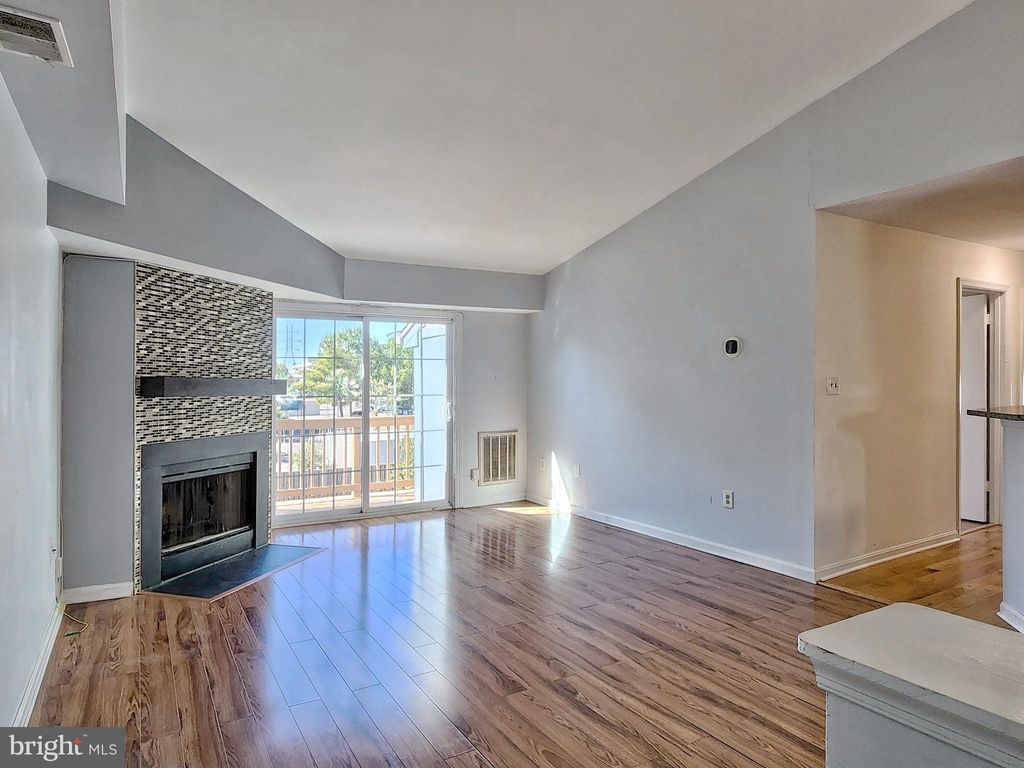 Photo of 6923 Victoria Drive #K, ALEXANDRIA, VA 22310 (MLS # VAFX2276358)