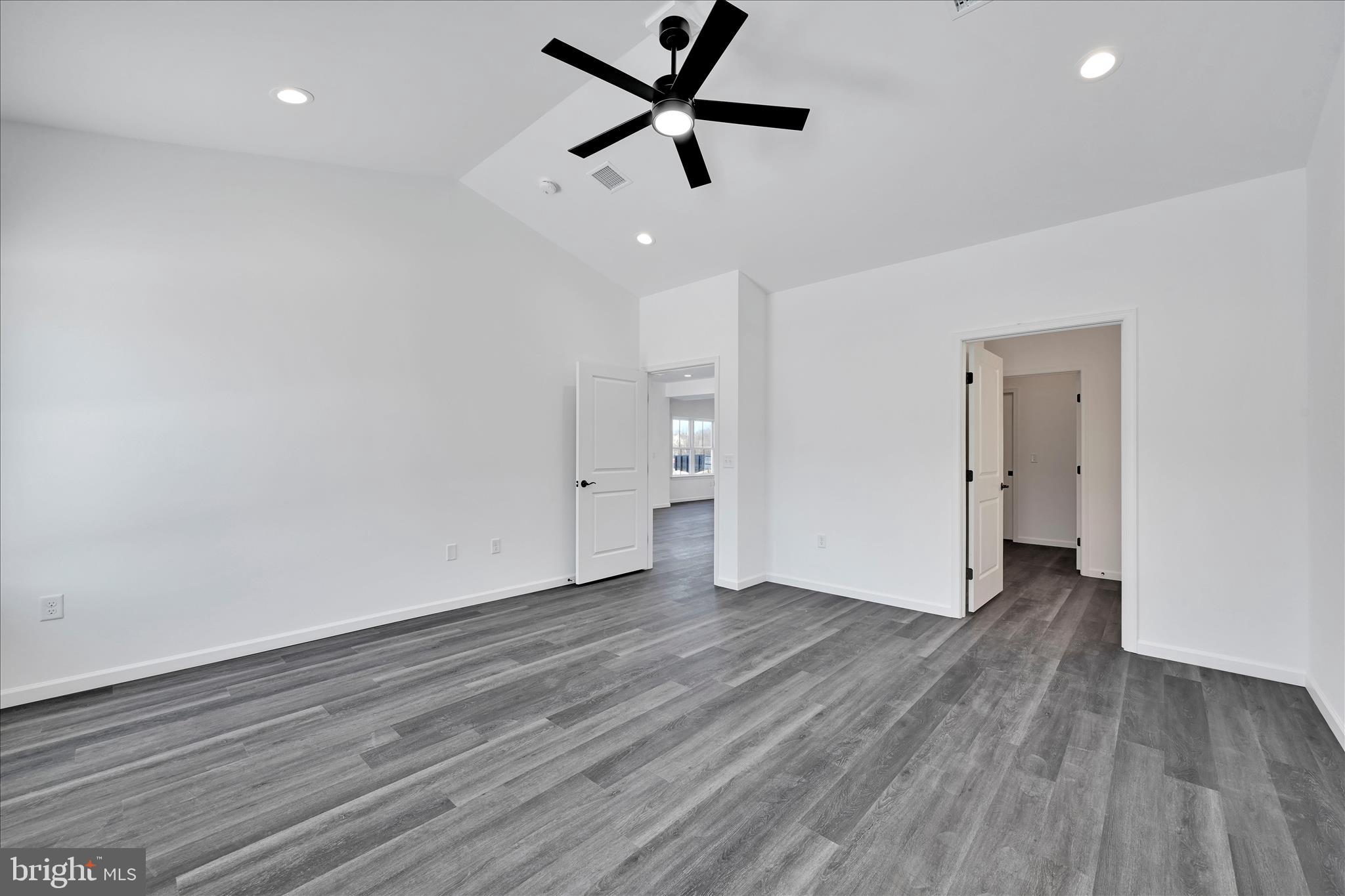 SOUTHERN VILLAGE - Residential