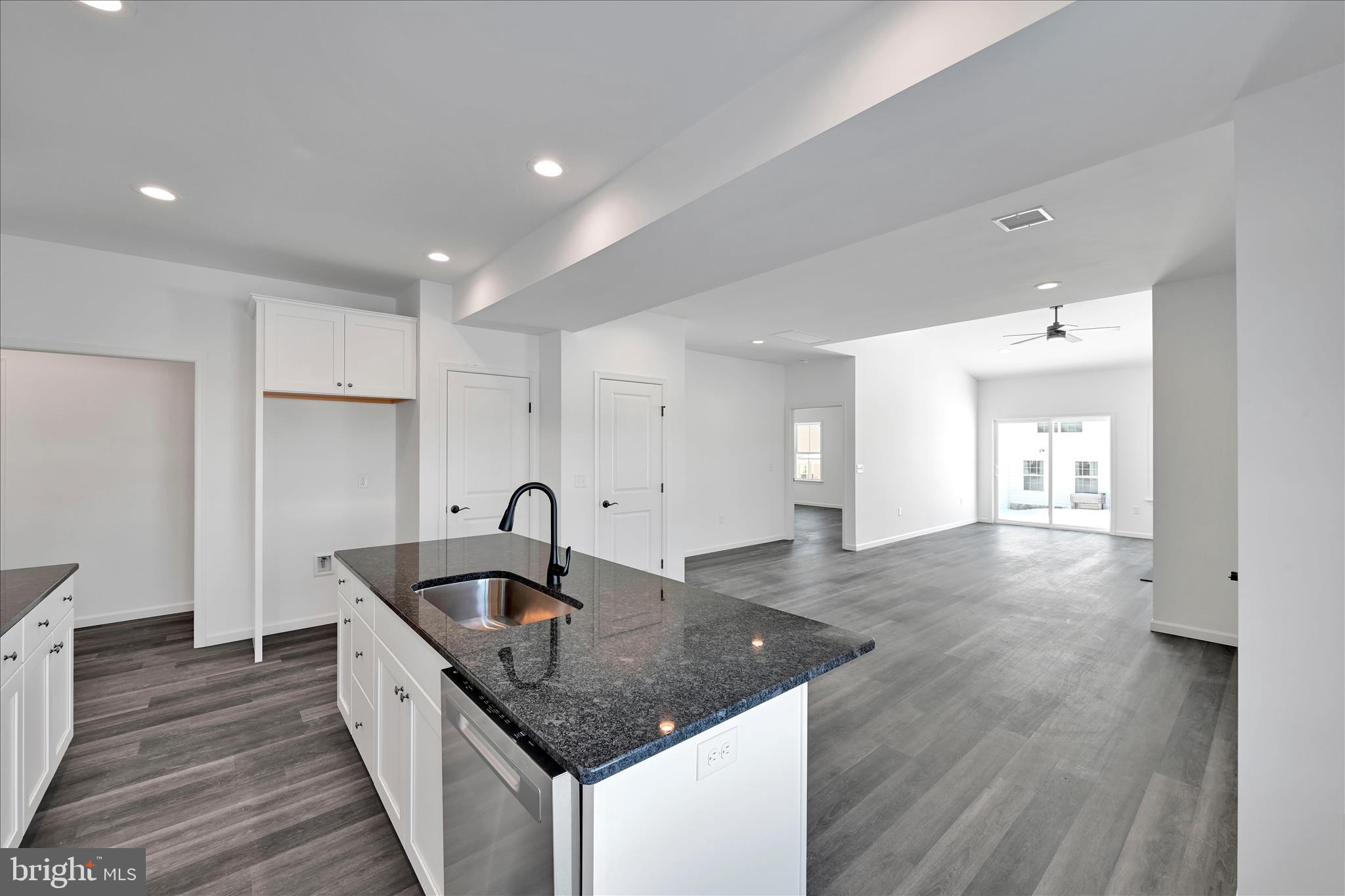 SOUTHERN VILLAGE - Residential