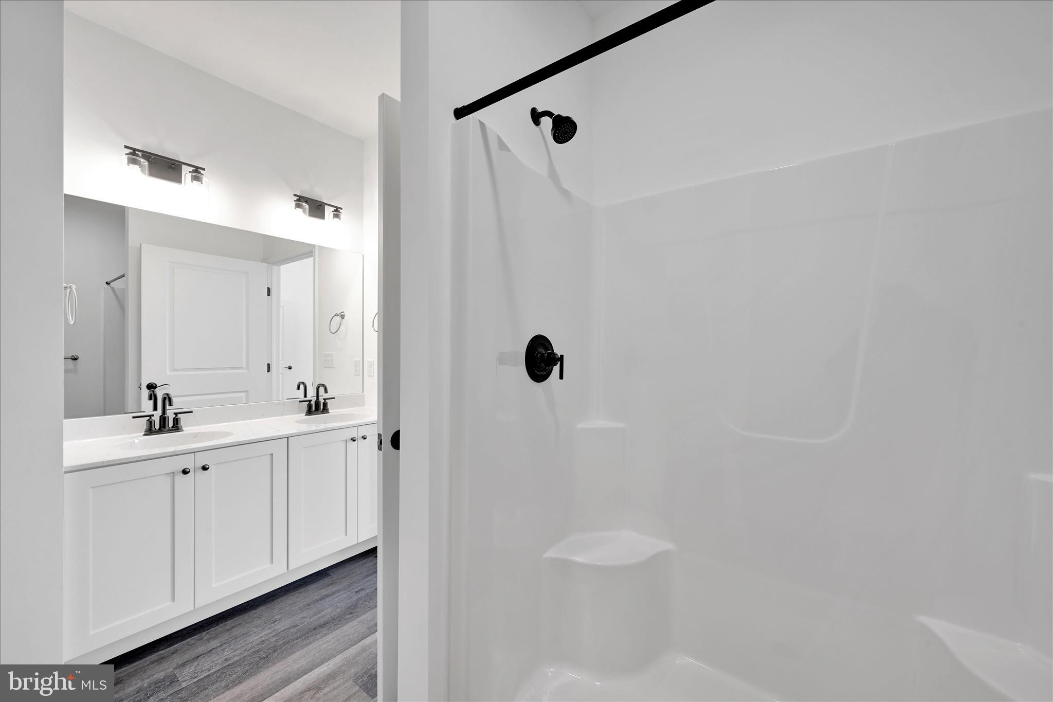 SOUTHERN VILLAGE - Residential