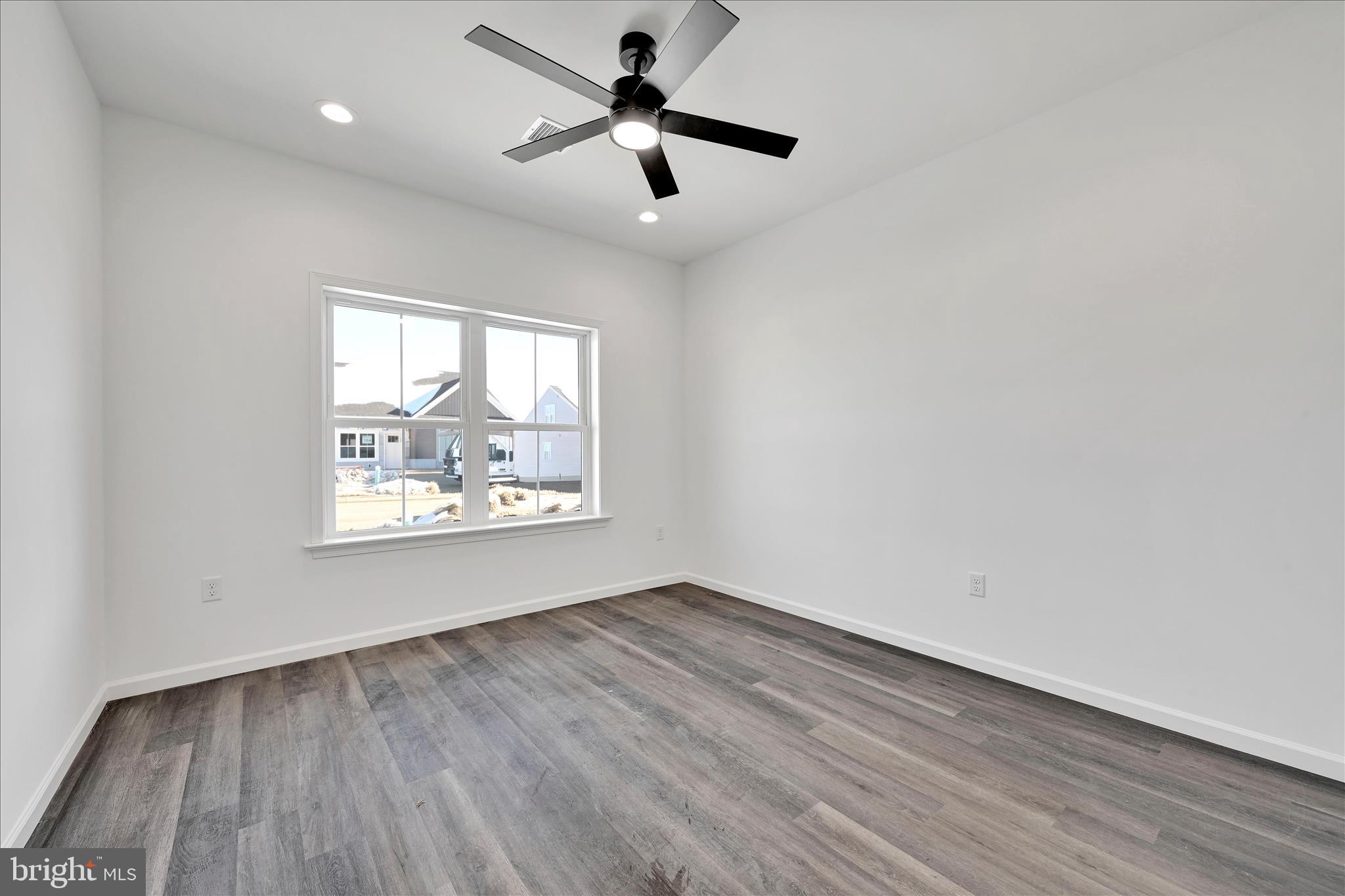 SOUTHERN VILLAGE - Residential