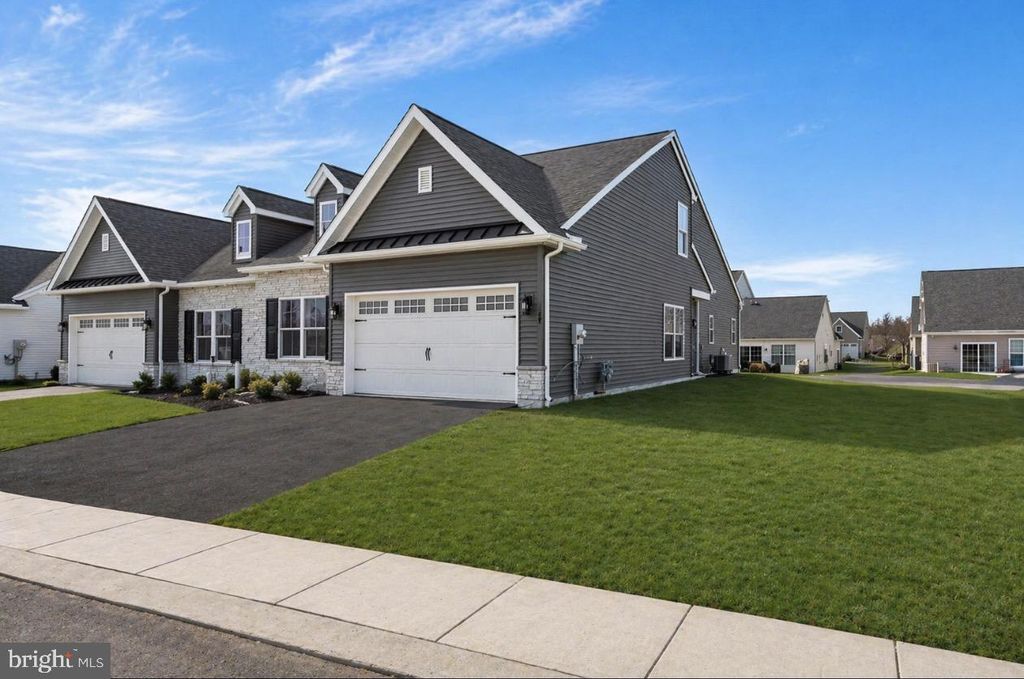 Photo of 236 Pilgrim Drive, LANCASTER, PA 17603 (MLS # PALA2086730)
