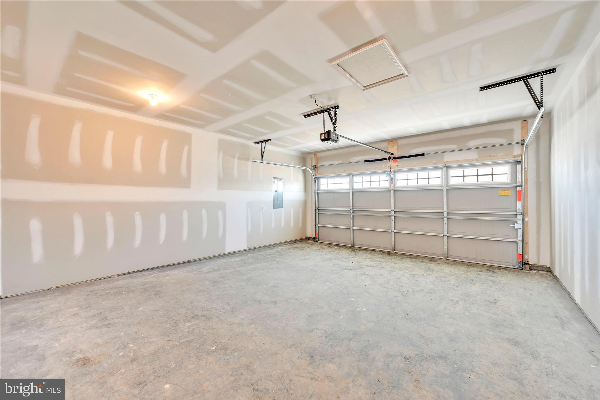 SOUTHERN VILLAGE - Residential