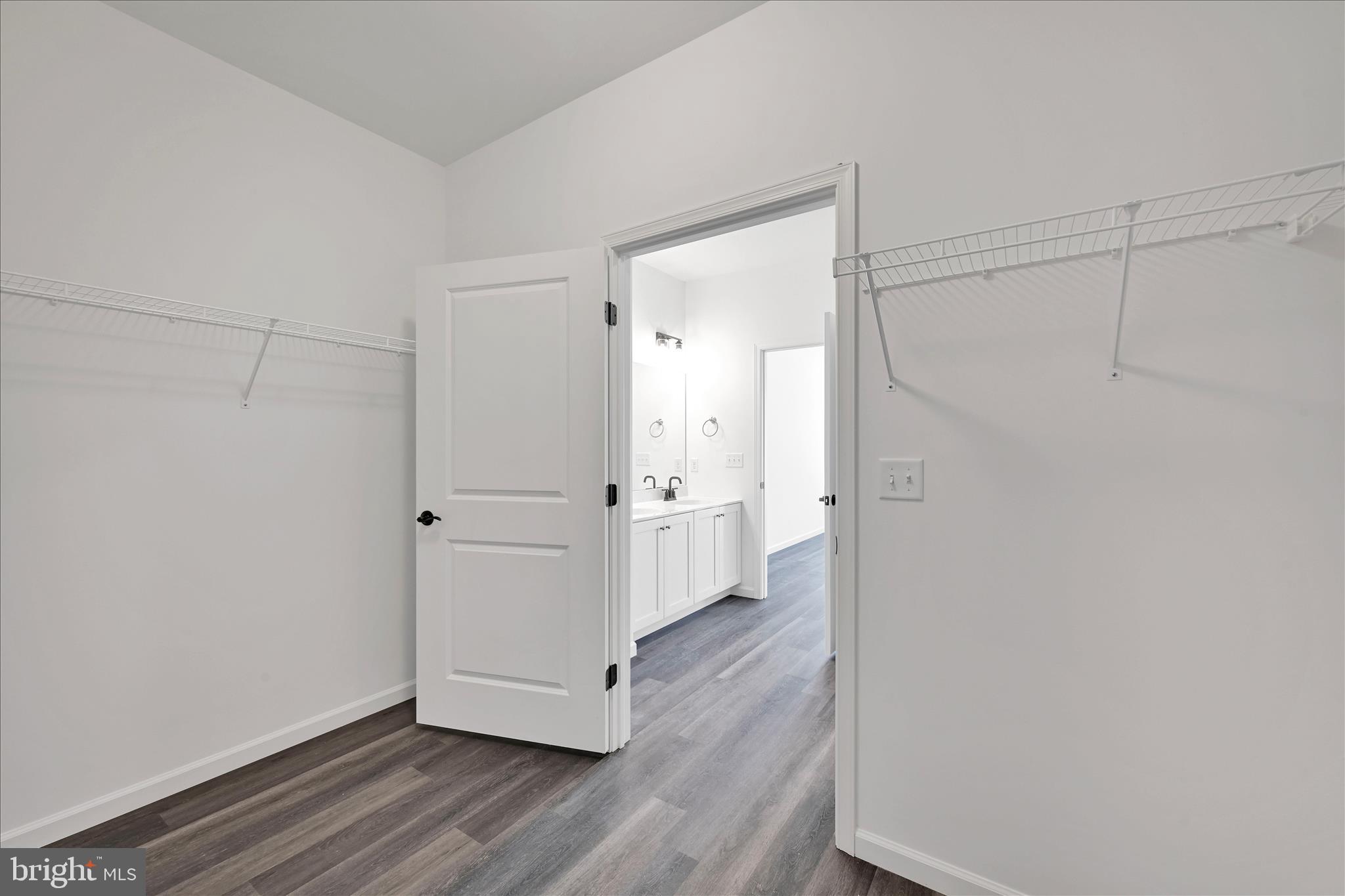 SOUTHERN VILLAGE - Residential