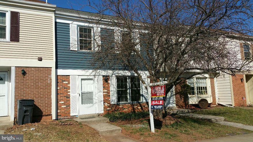 Beautifully UPGRADED 2 level townhouse **Bamboo Flooring ** New wall to wall carpeting **Stainless Steel Appliances **Granite Counters**Two Master Suites with its own private bathrooms** Custom Paint** Recessed Lighting** French Door **Newer Windows**Crown/Chair rail moldings**Newer HVAC System** Great Location**...And more.