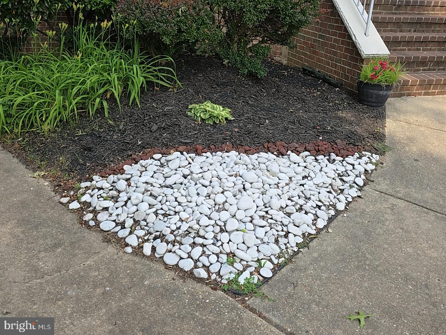5000 LEAH COURT