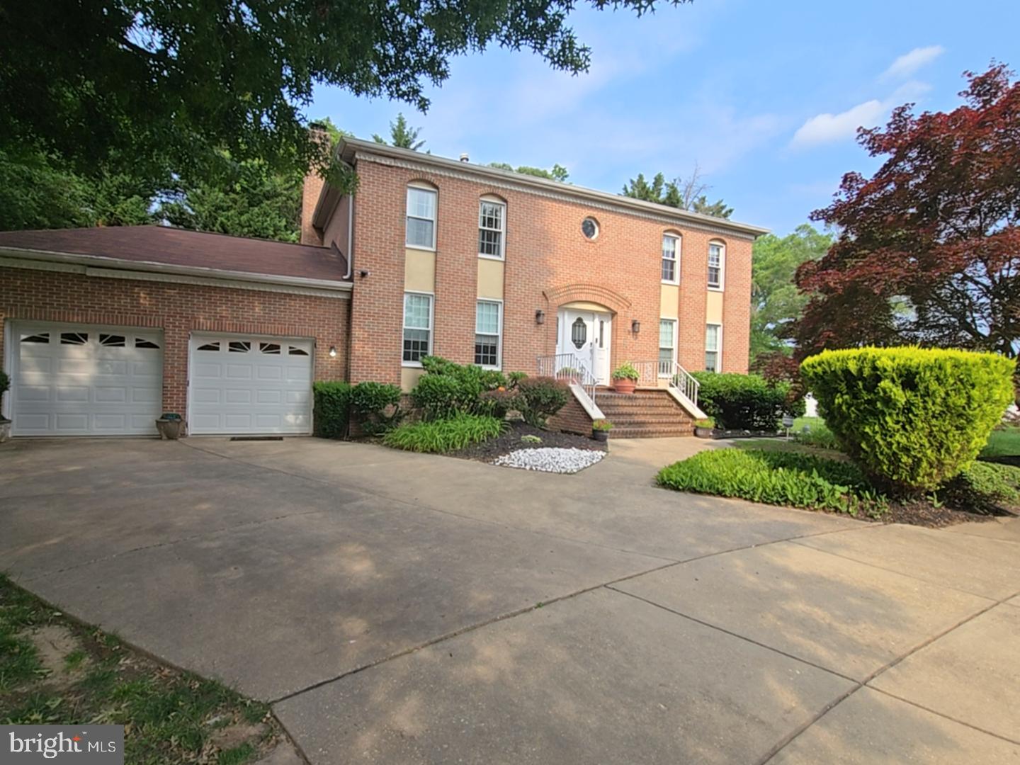 5000 LEAH COURT