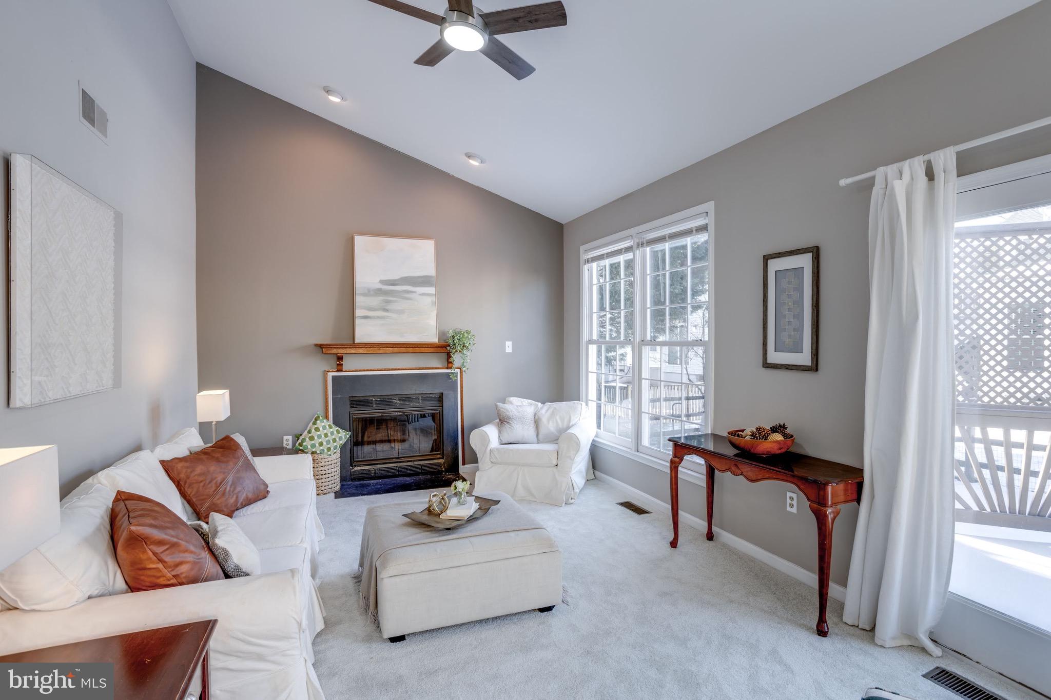 5622 SCHOOLFIELD COURT