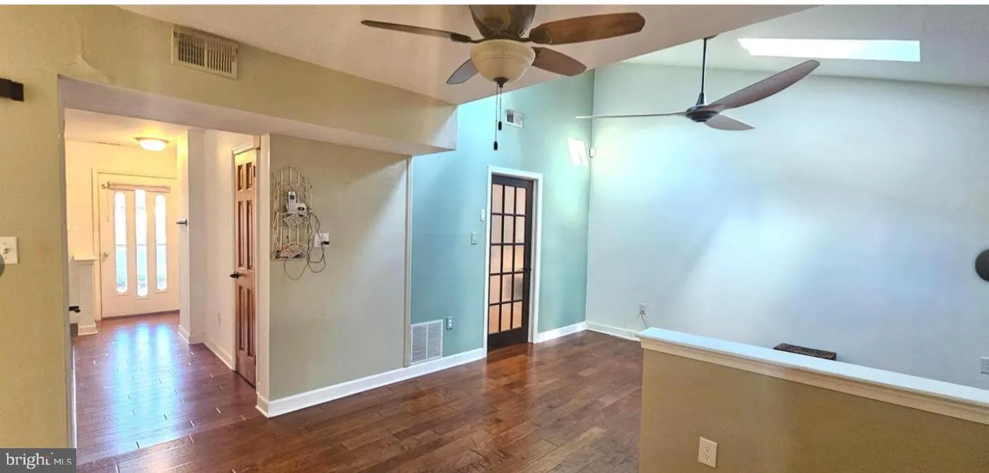 Voorhees, New Jersey 08043, United States, 3 Bedrooms Bedrooms, ,3 BathroomsBathrooms,Residential,Pending,133434