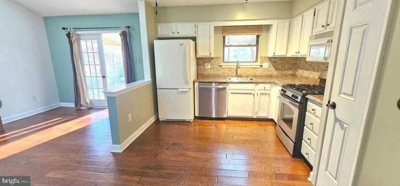 Voorhees, New Jersey 08043, United States, 3 Bedrooms Bedrooms, ,3 BathroomsBathrooms,Residential,Pending,133434