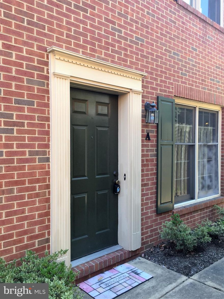 Beautiful 2 bed, 2.5 bath townhome ideally located in the heart of historic Fredericksburg - just around the corner from shops and restaurants. Features hardwood floors, built-ins, fenced in private patio, and an unfinished basement for plenty of storage. Each spacious bedroom features en suite bathroom and bonus room suitable for sitting room, office or additional closet space. Call to see today!