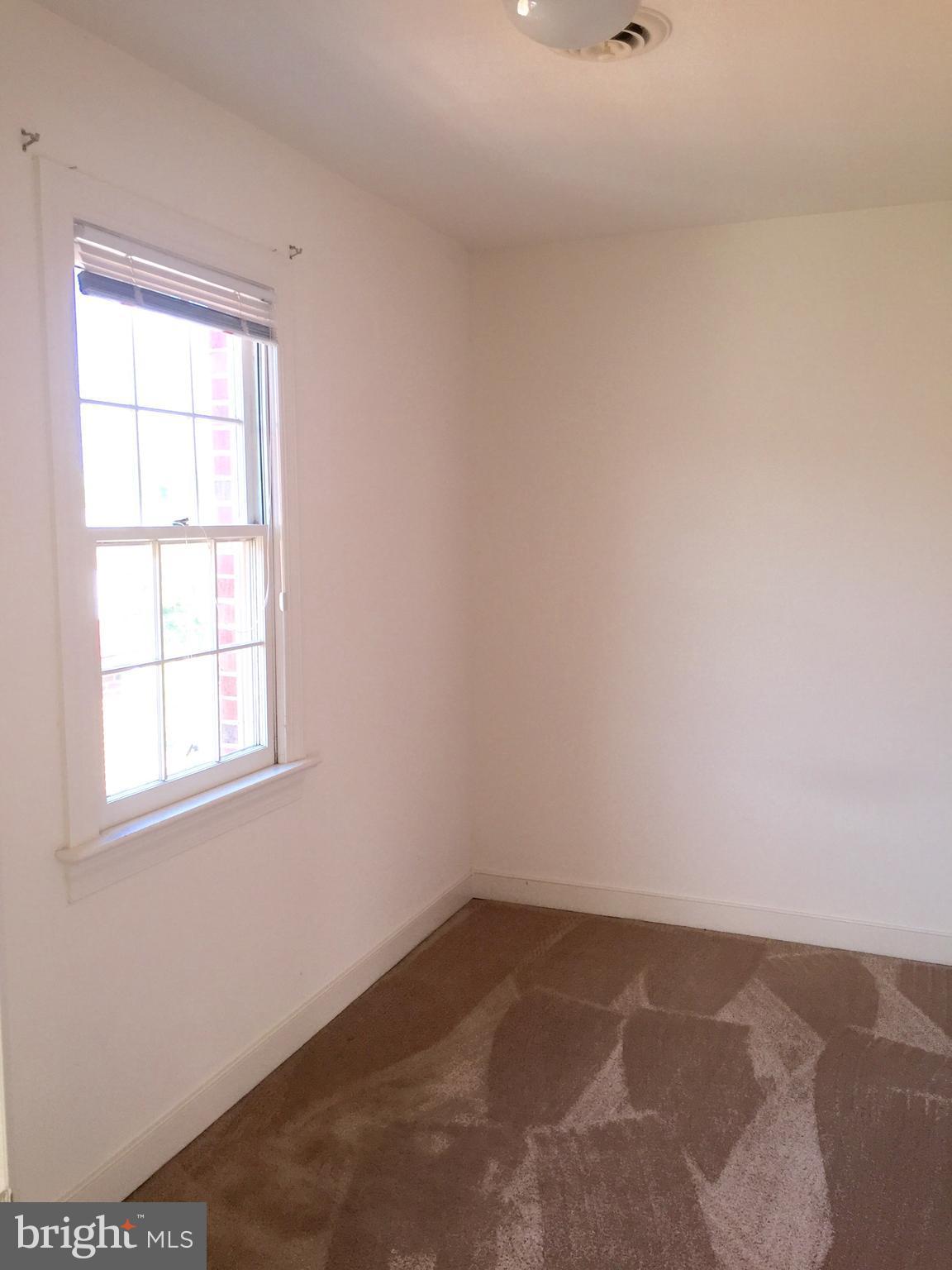 FEDERAL SQUARE - Residential Lease