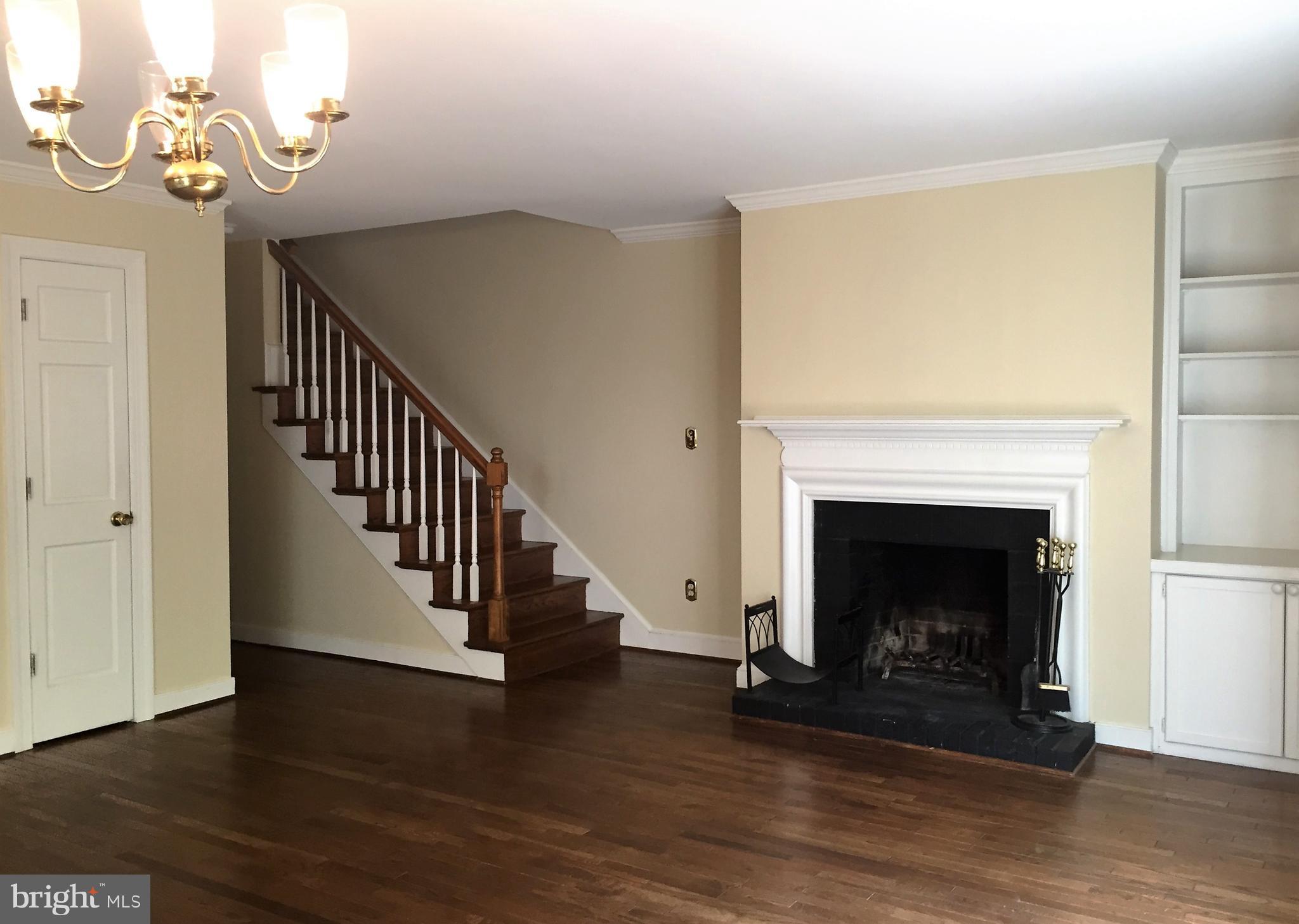 FEDERAL SQUARE - Residential Lease