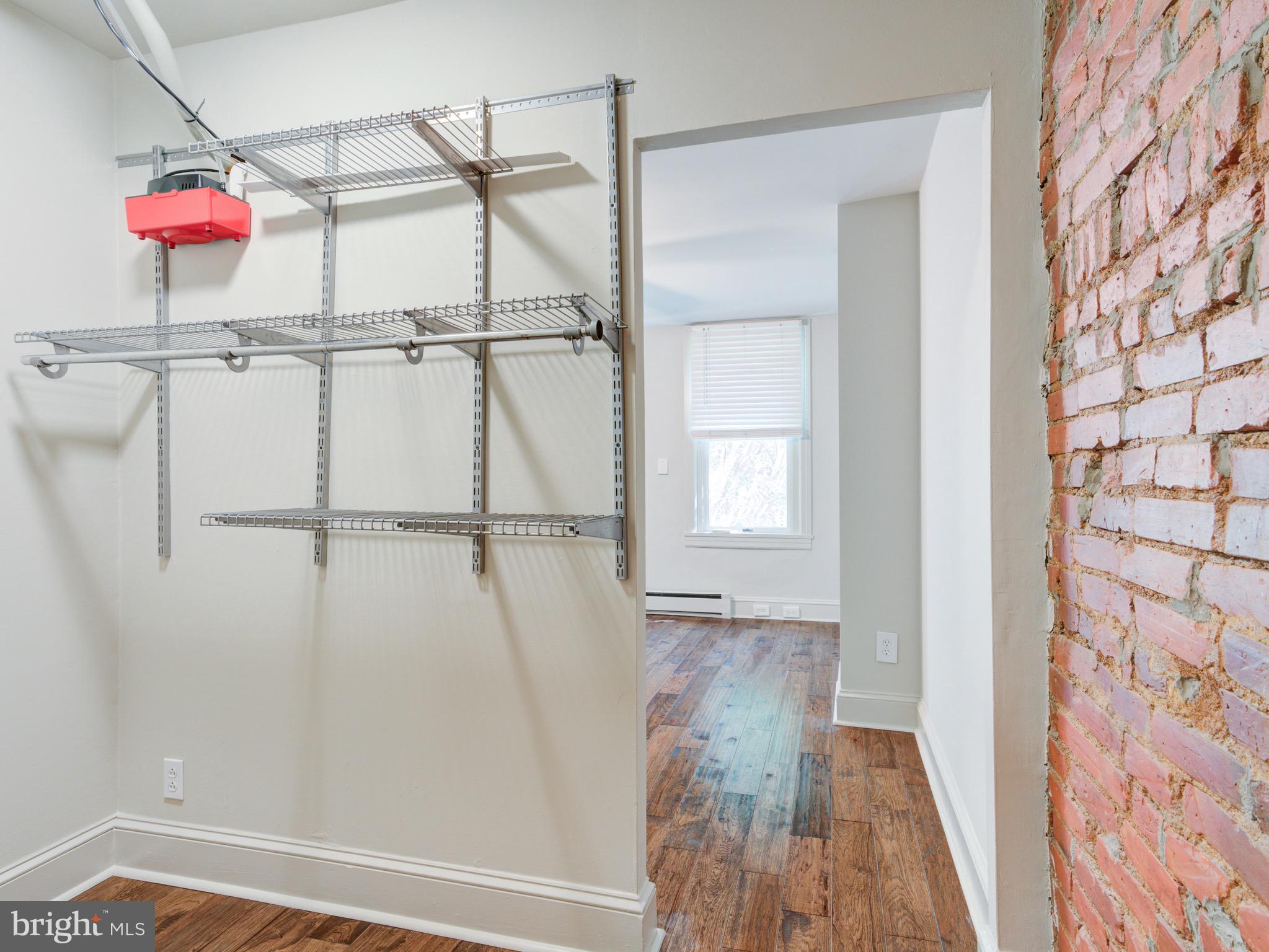 FAIRMOUNT - Residential Lease