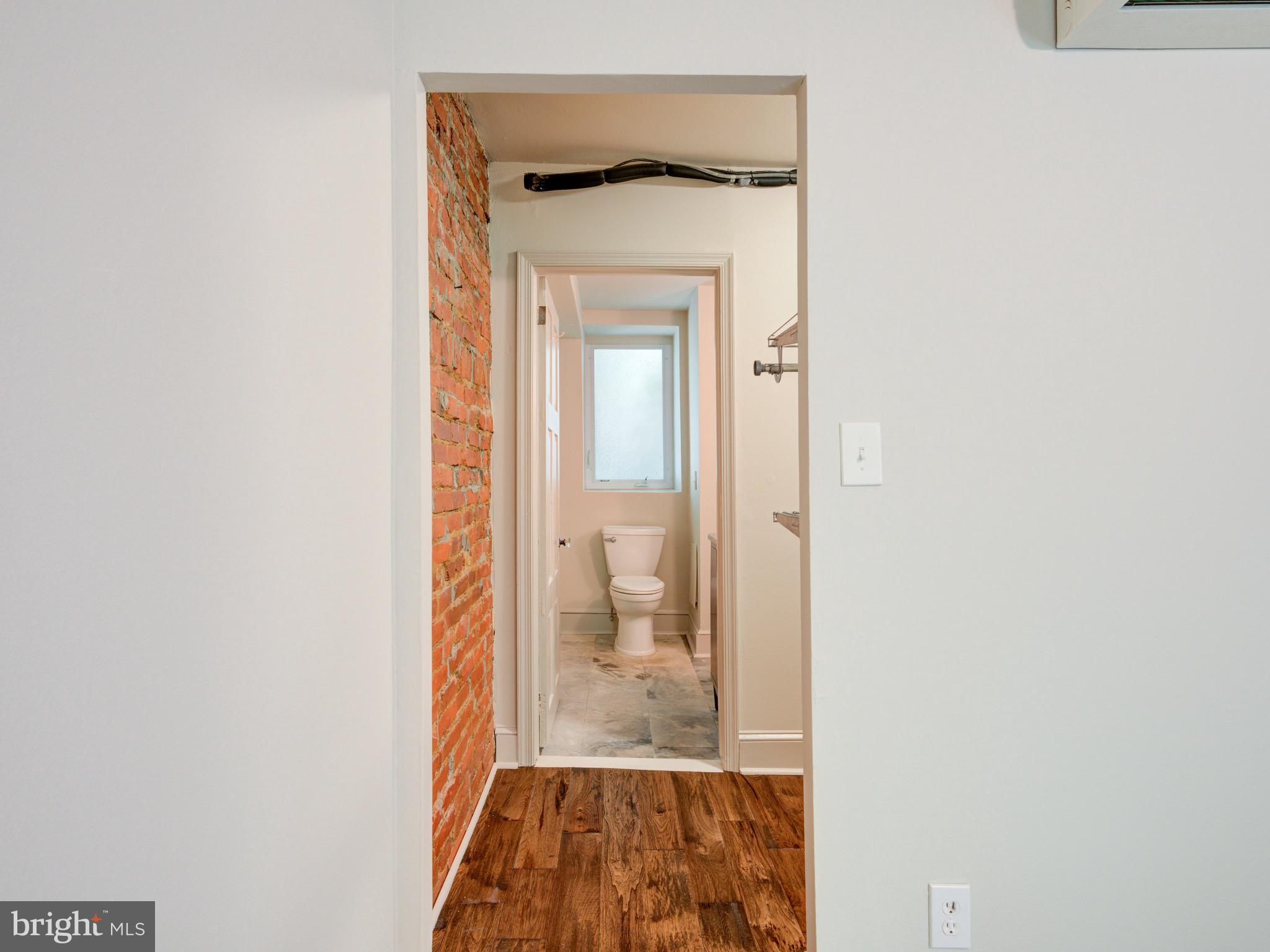 FAIRMOUNT - Residential Lease