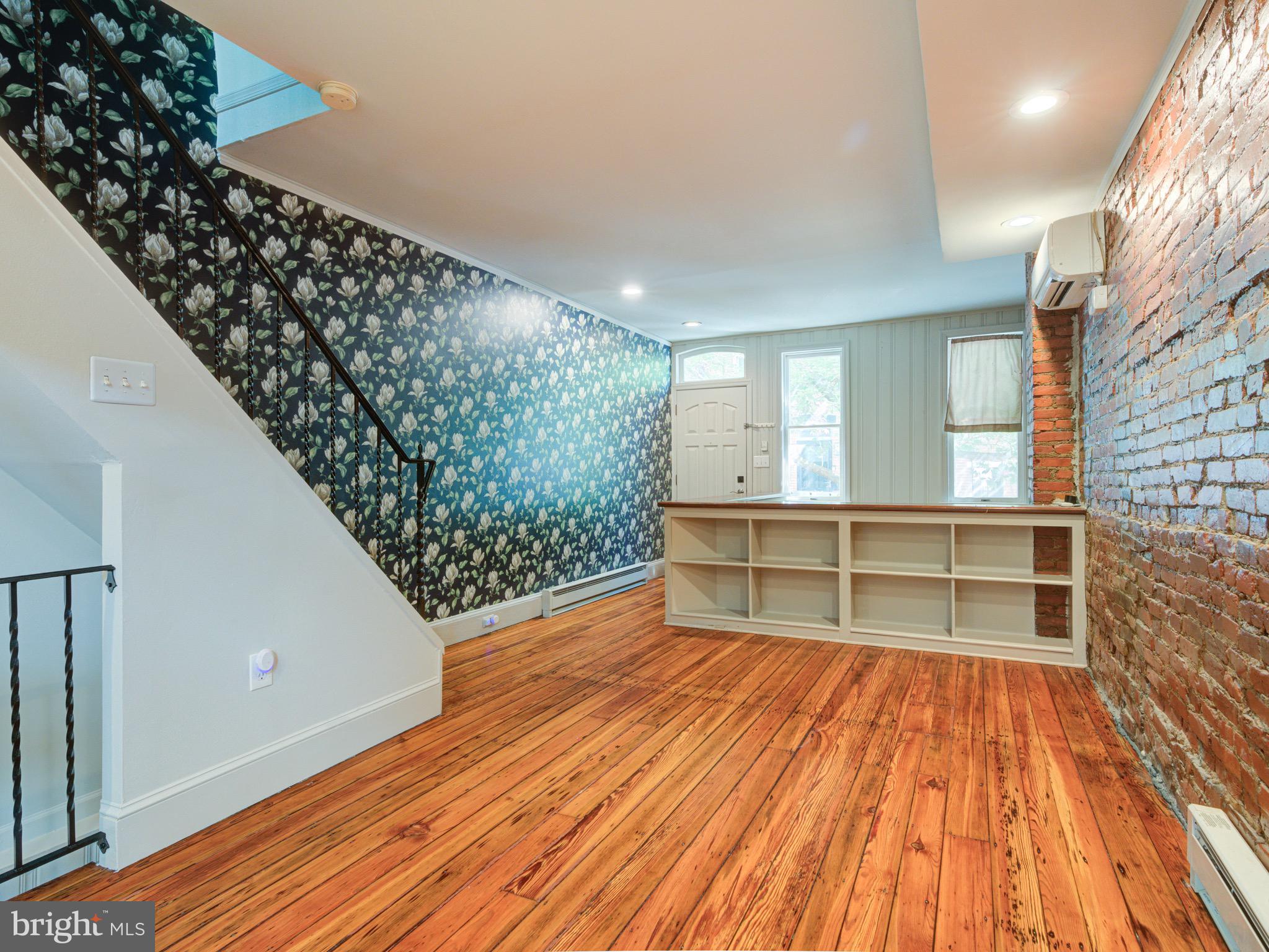 FAIRMOUNT - Residential Lease