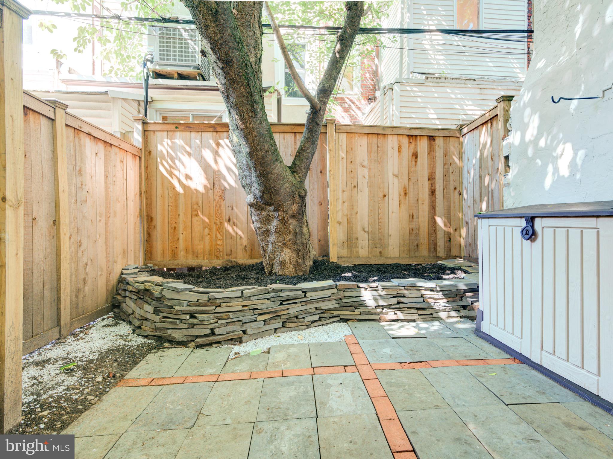 FAIRMOUNT - Residential Lease