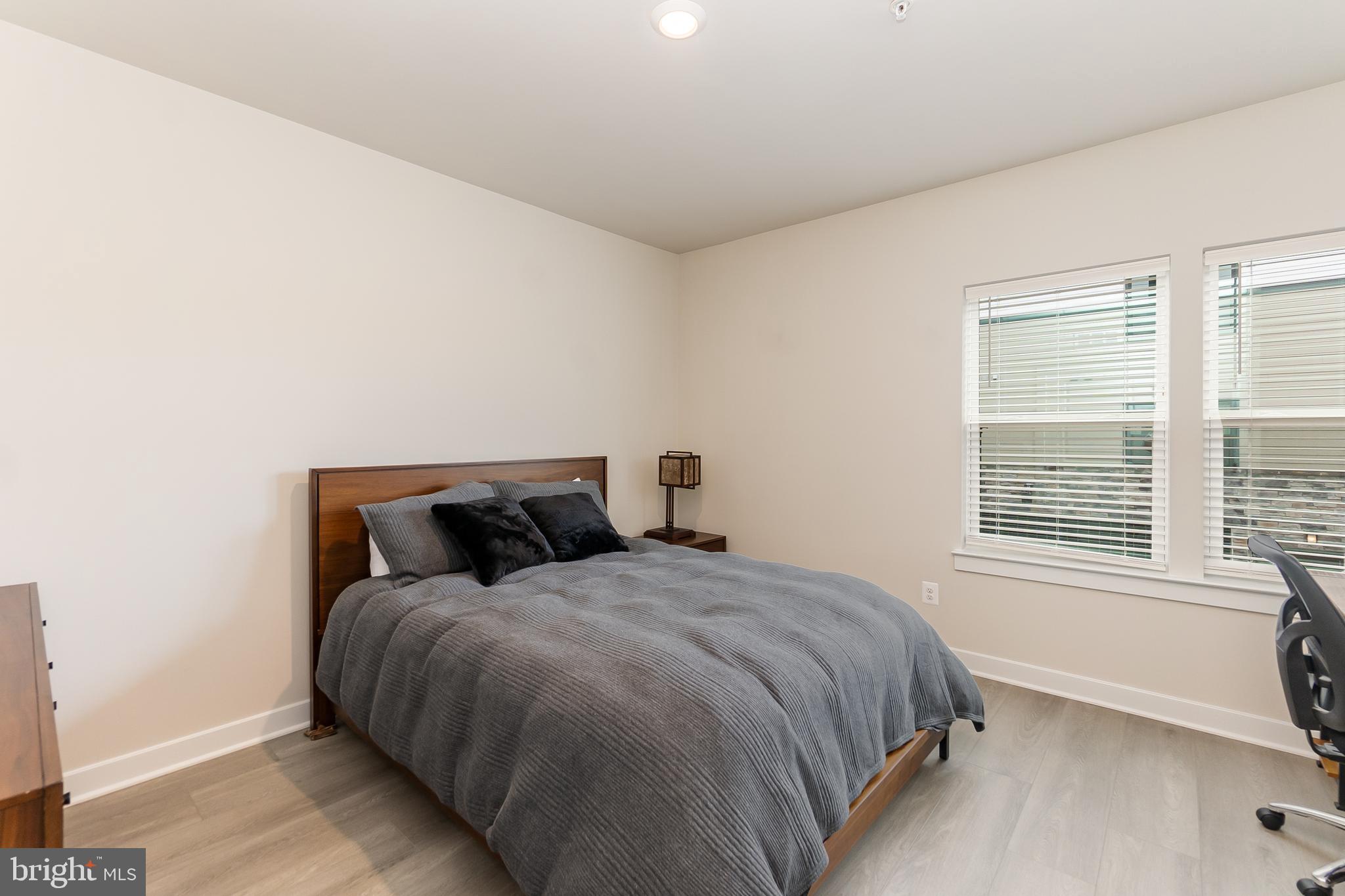 WOODLAND PARK - Residential Lease