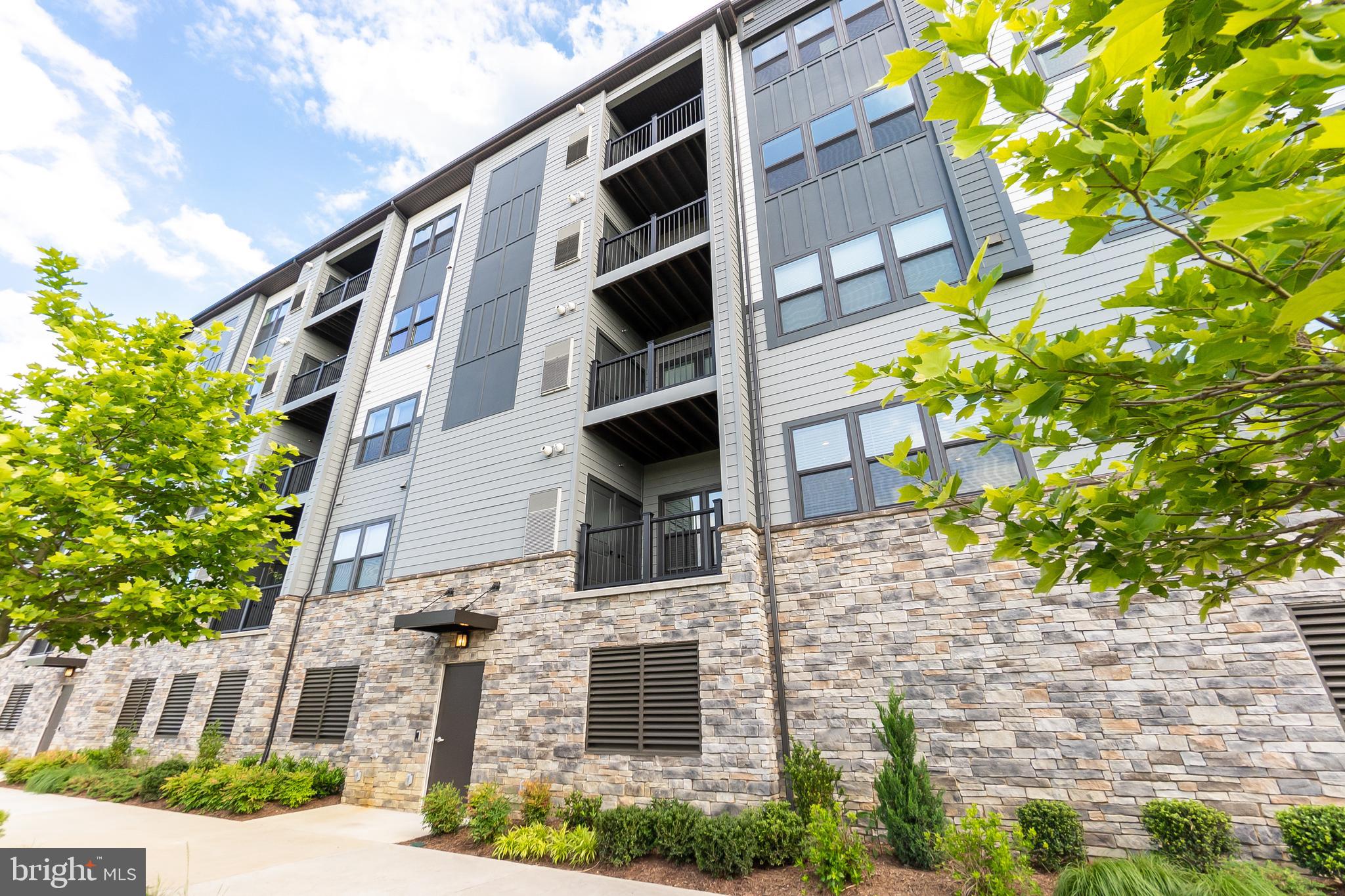 WOODLAND PARK - Residential Lease