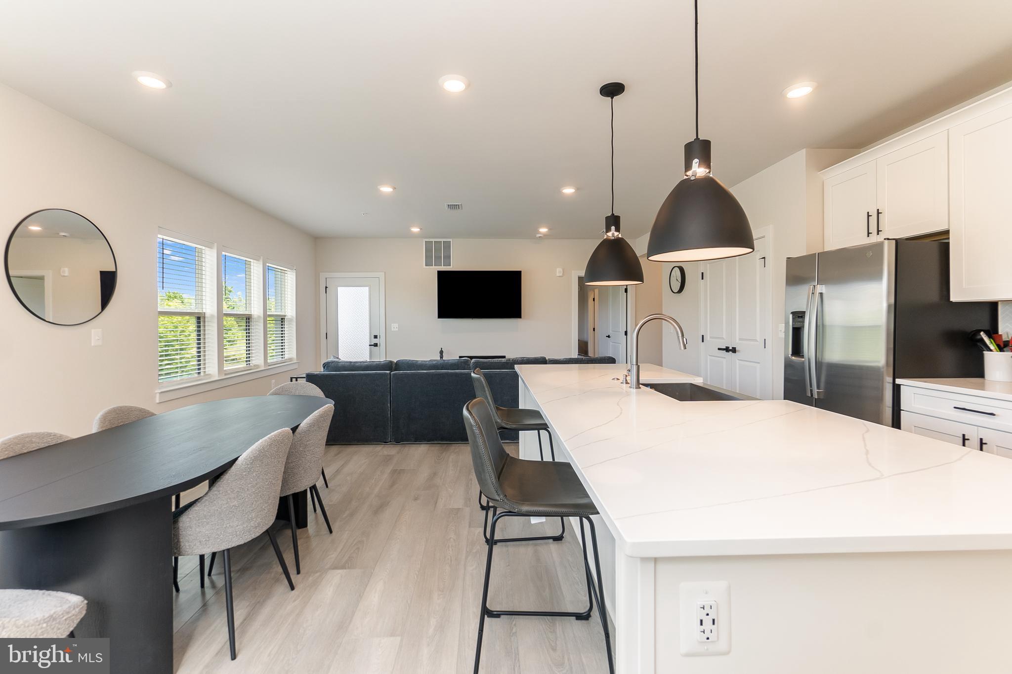 WOODLAND PARK - Residential Lease