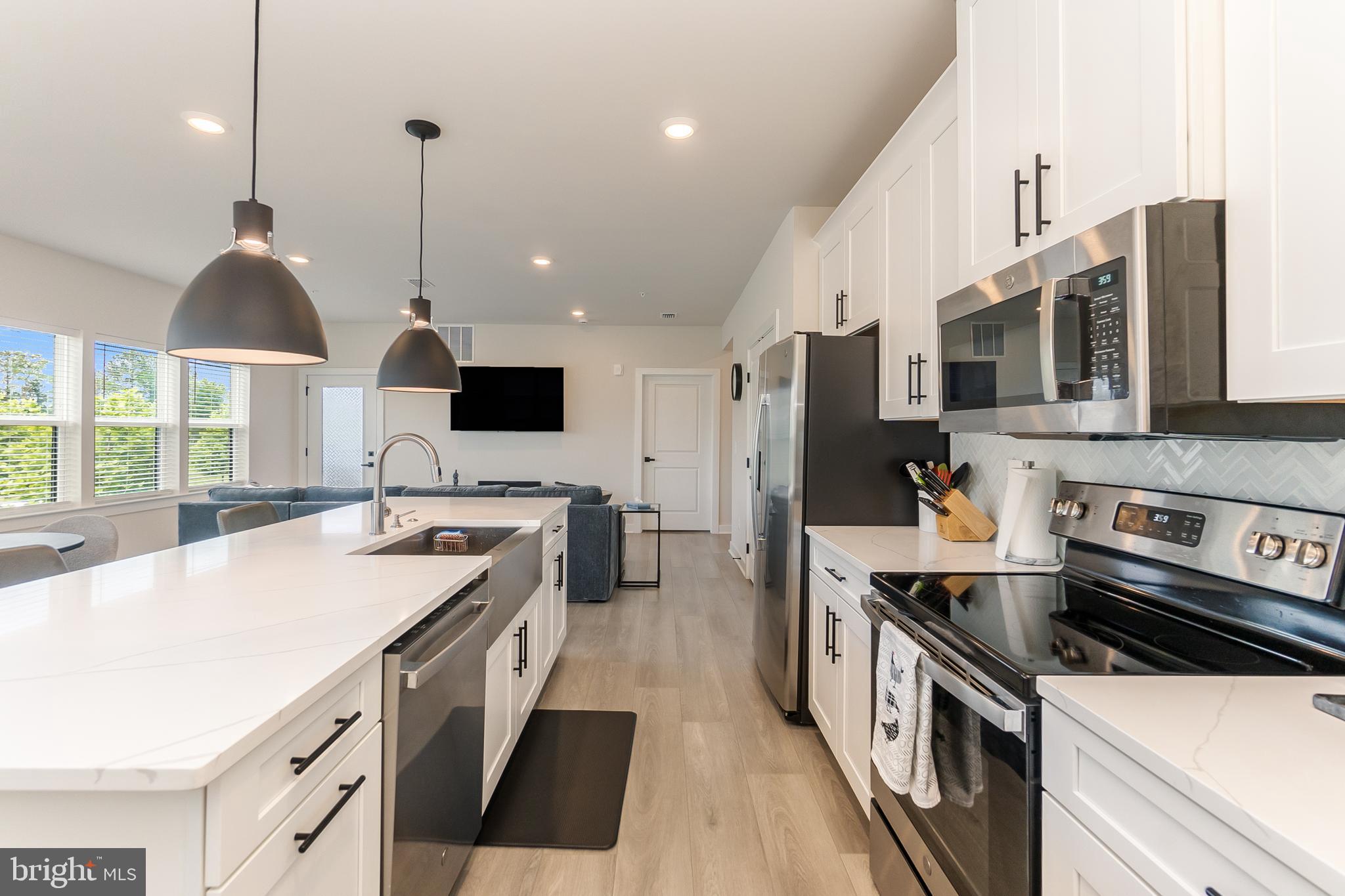 WOODLAND PARK - Residential Lease