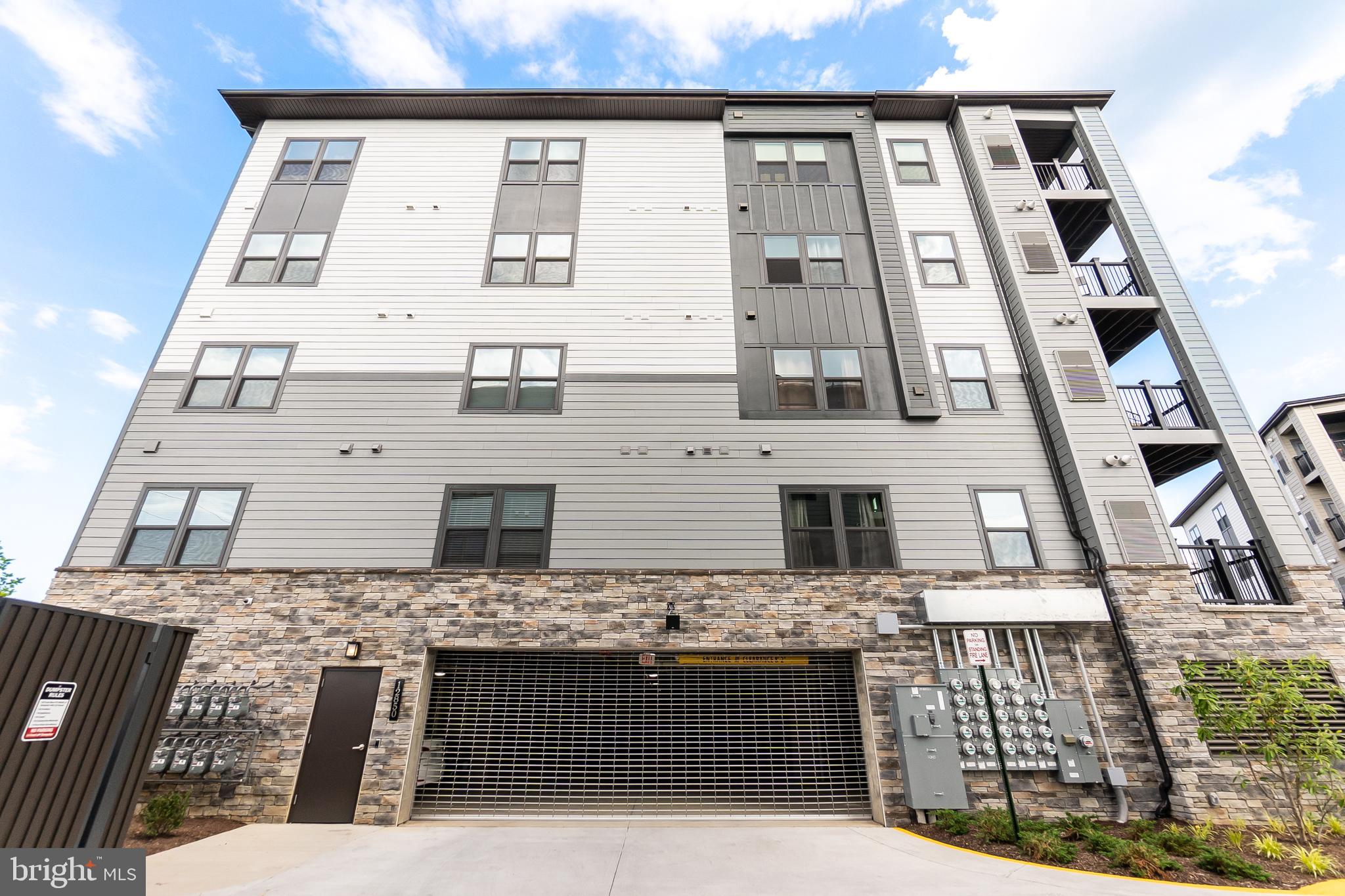 WOODLAND PARK - Residential Lease