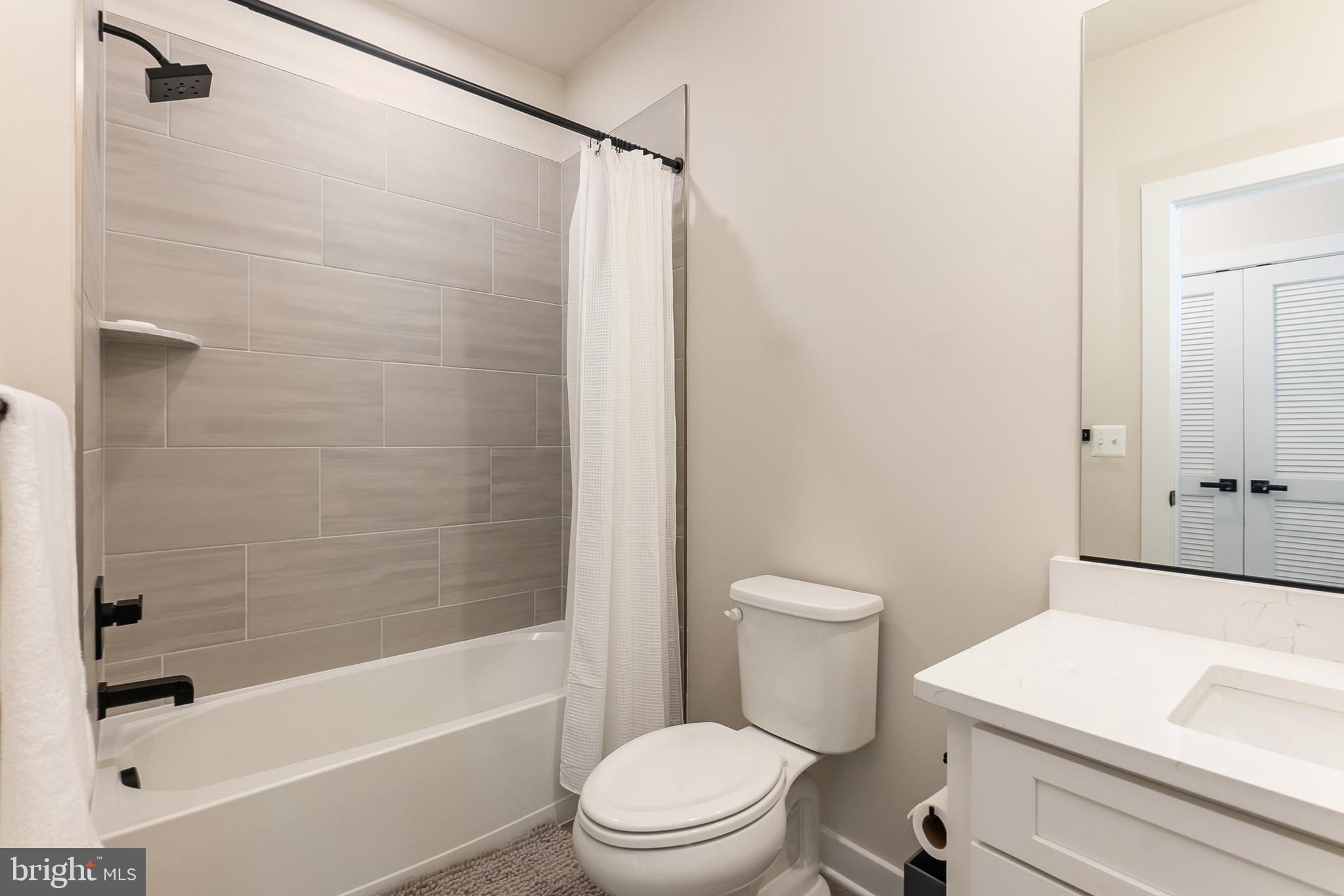 WOODLAND PARK - Residential Lease