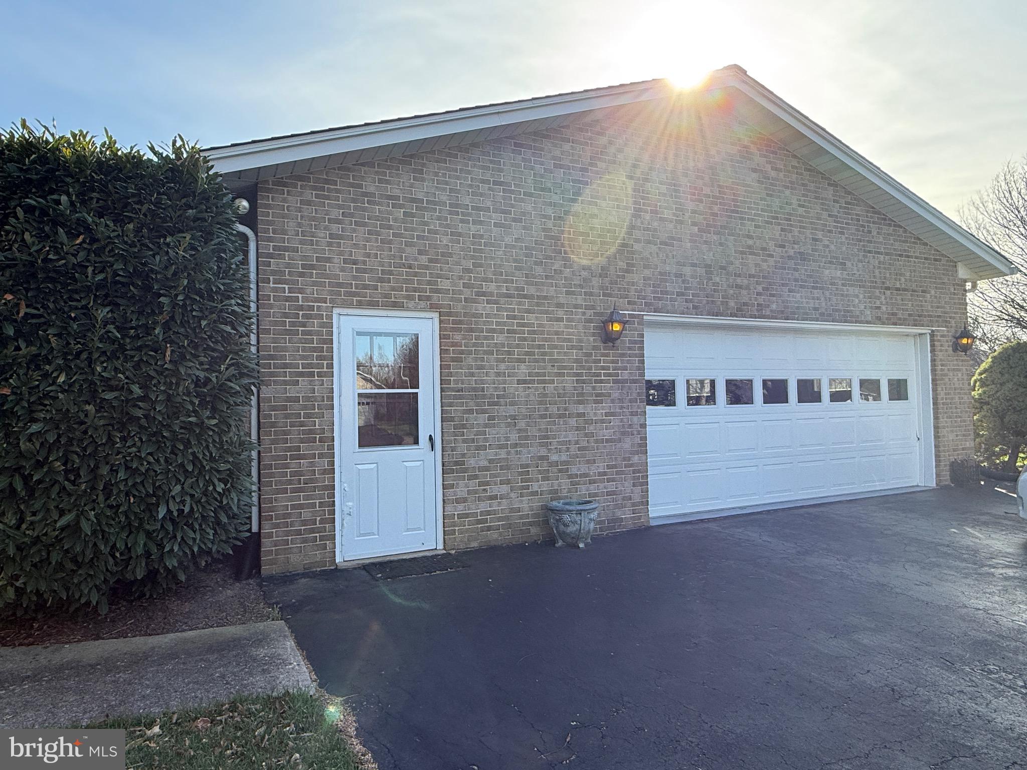 CLOVER HILL - Residential