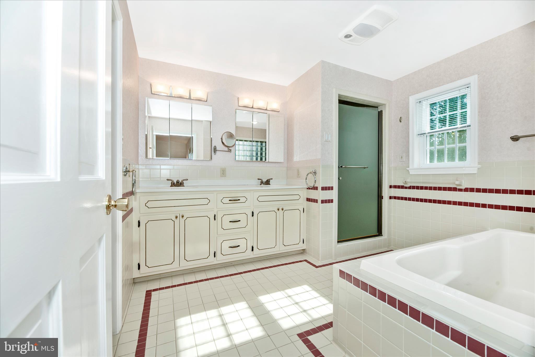 CLOVER HILL - Residential