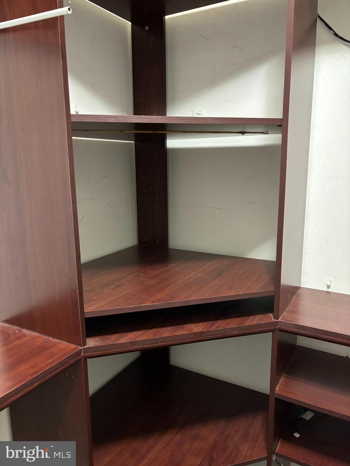 WOODVIEW VILLAGE WEST - Residential