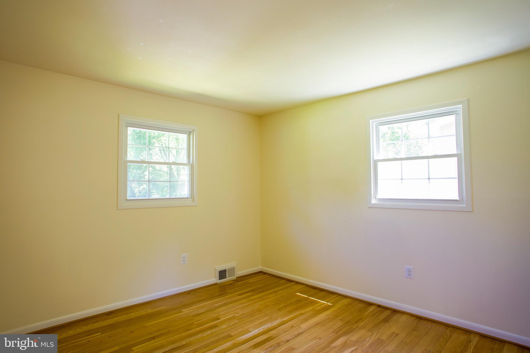 BEL PRE WOODS - Residential Lease