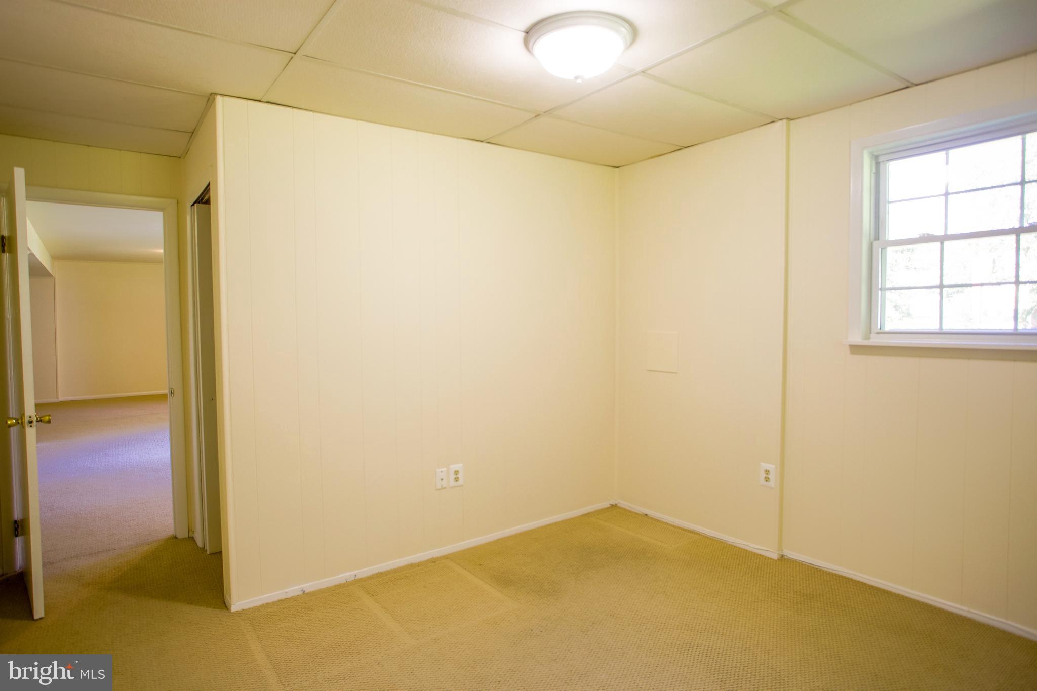 BEL PRE WOODS - Residential Lease