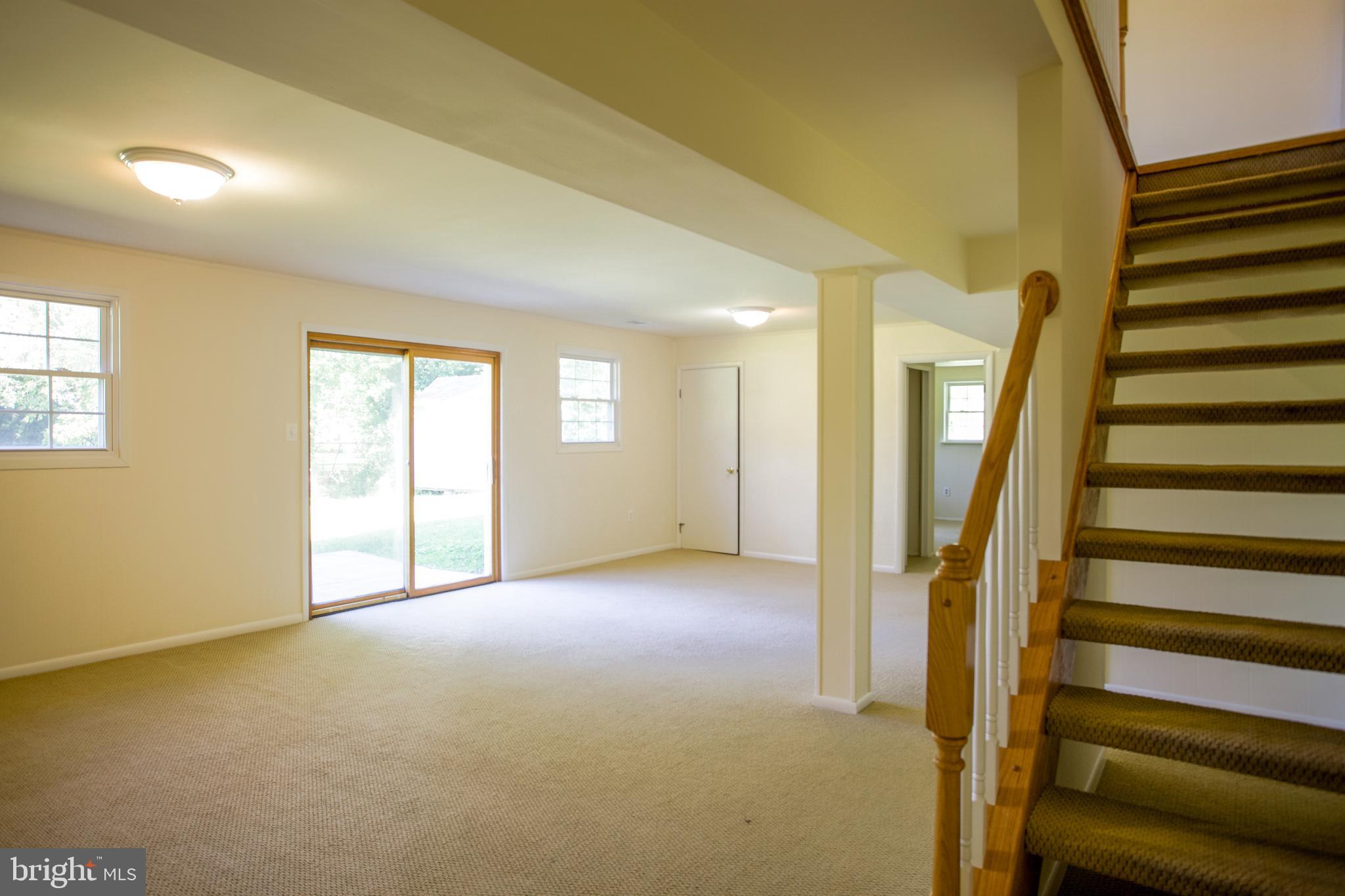 BEL PRE WOODS - Residential Lease