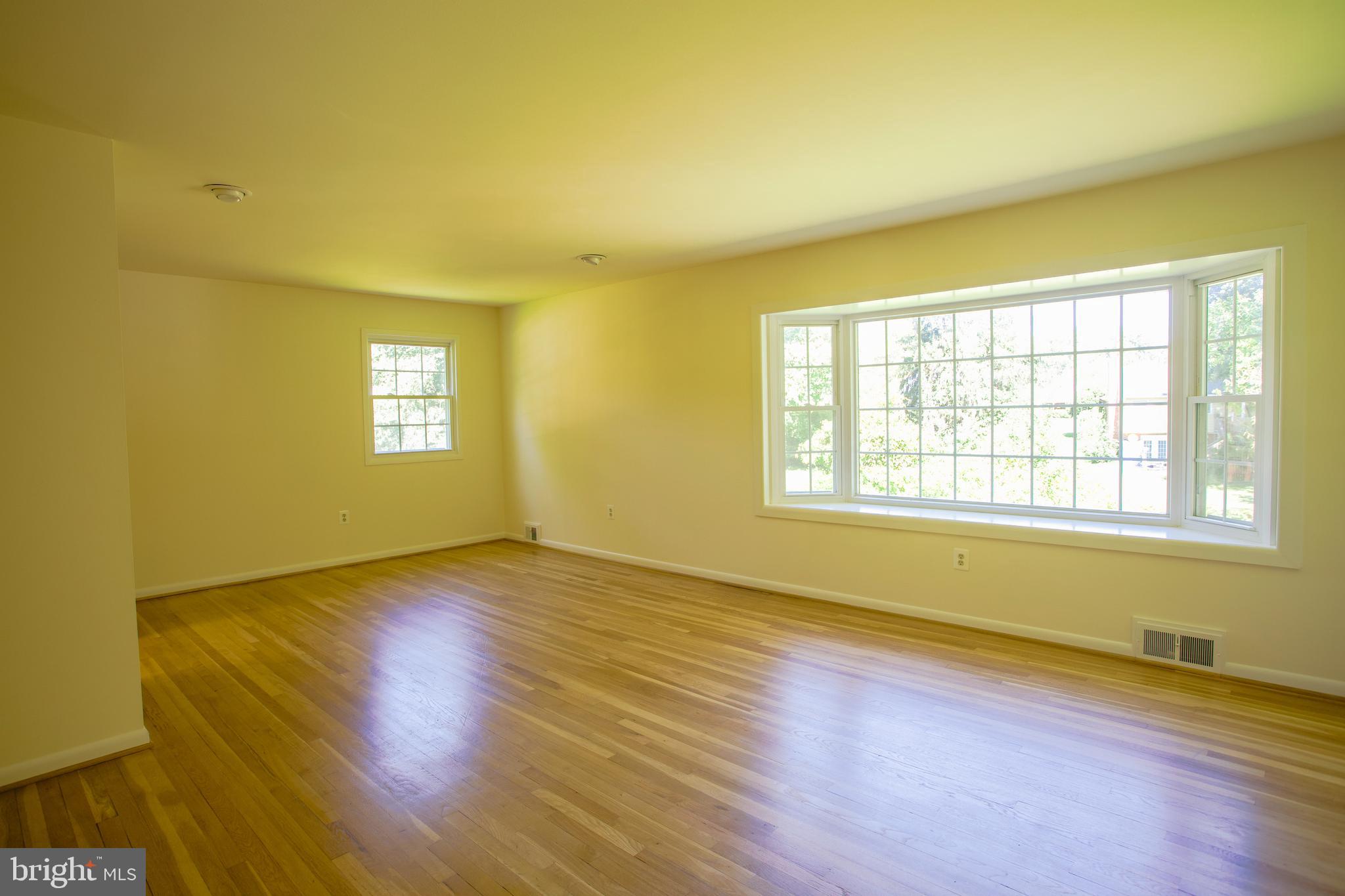 BEL PRE WOODS - Residential Lease