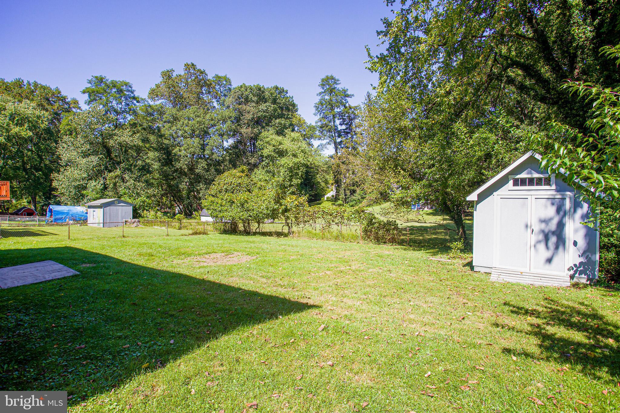 BEL PRE WOODS - Residential Lease