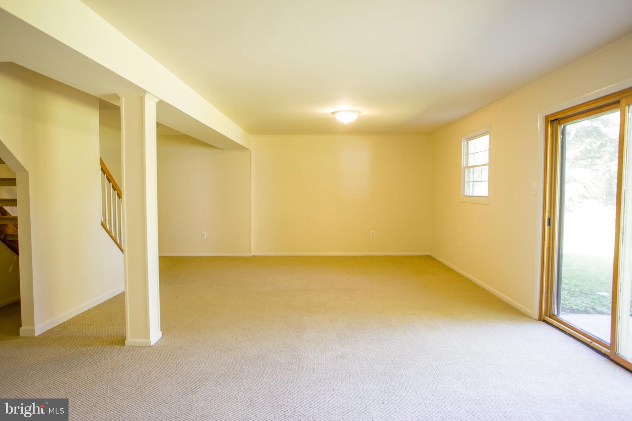 BEL PRE WOODS - Residential Lease