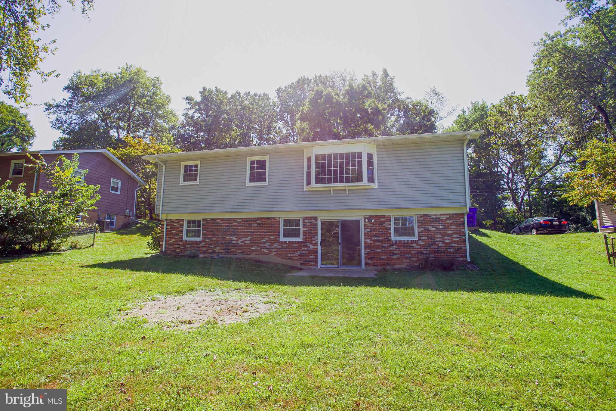 BEL PRE WOODS - Residential Lease