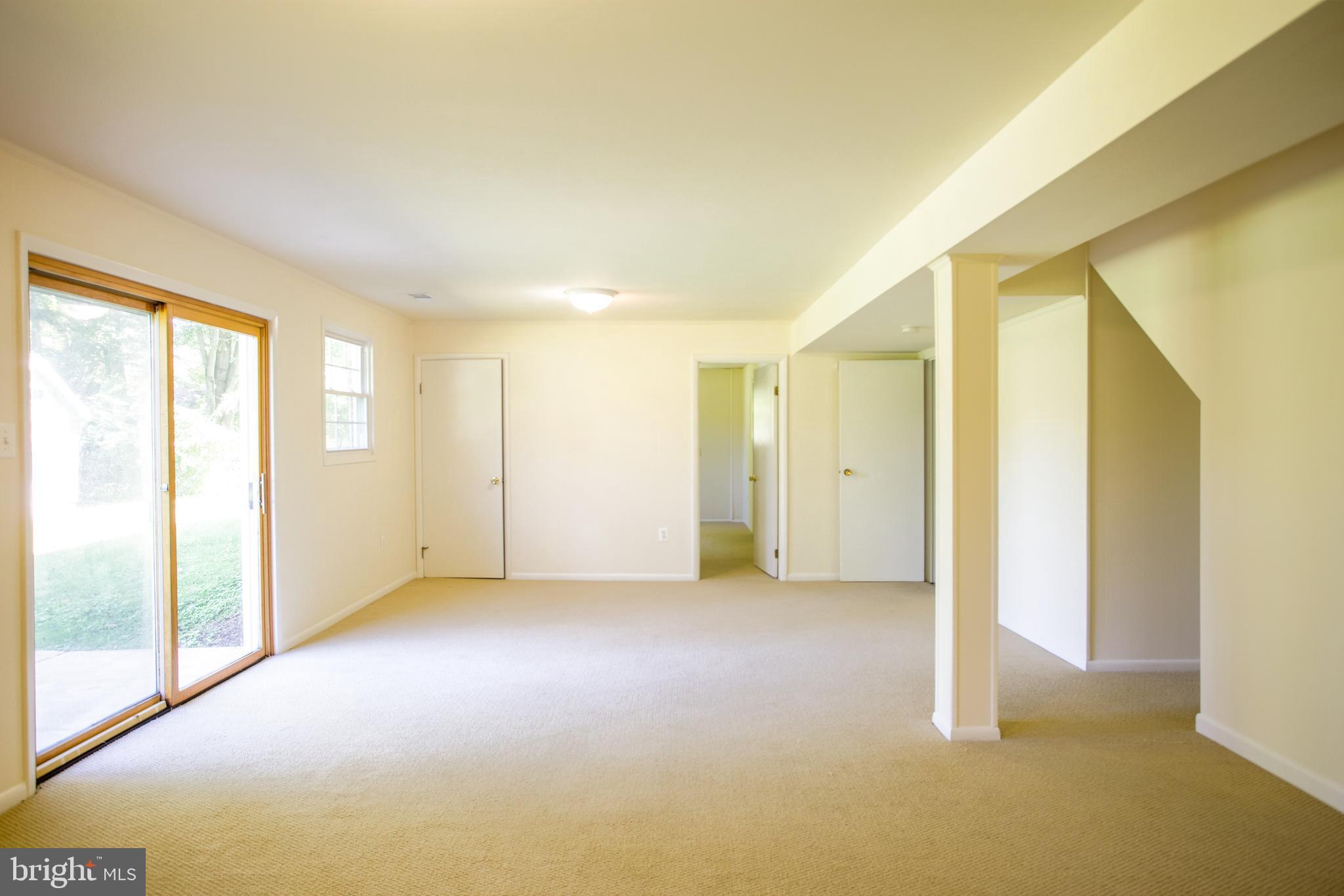 BEL PRE WOODS - Residential Lease