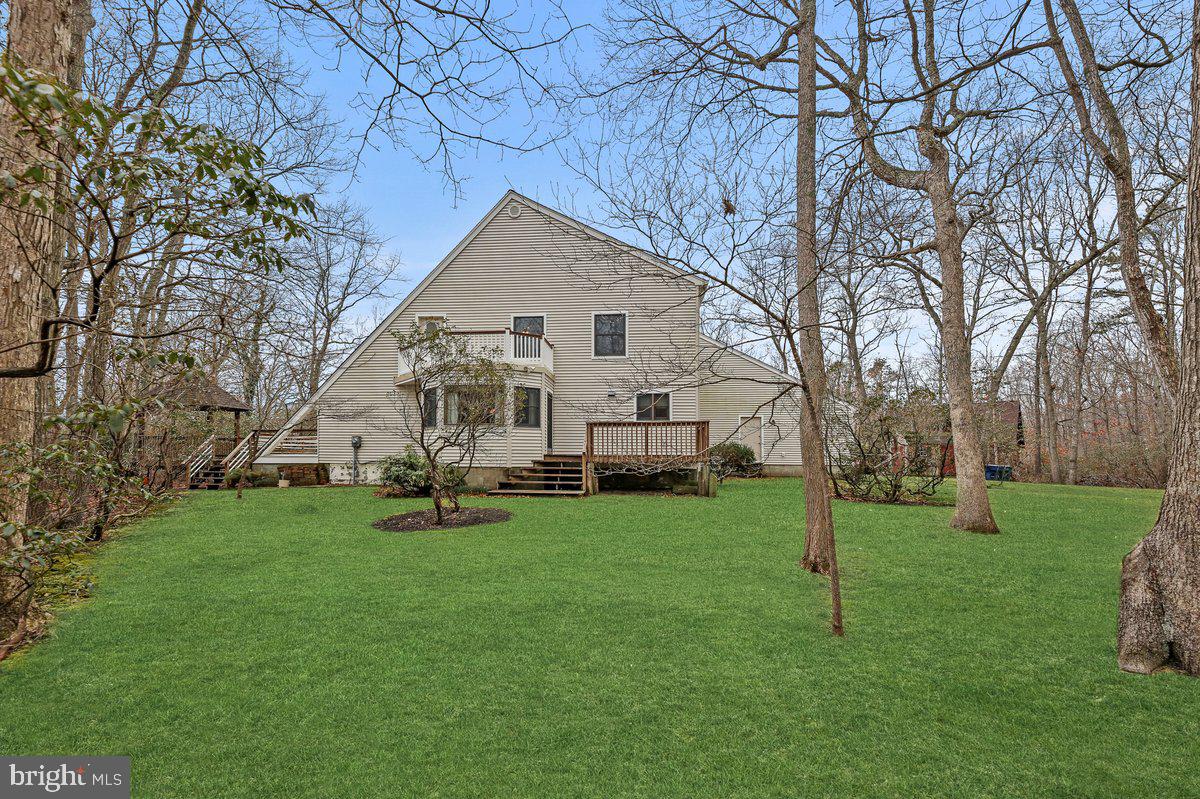 12 WHITE OAK LANE