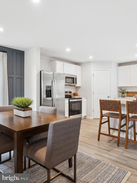 STONE SPRING - Residential