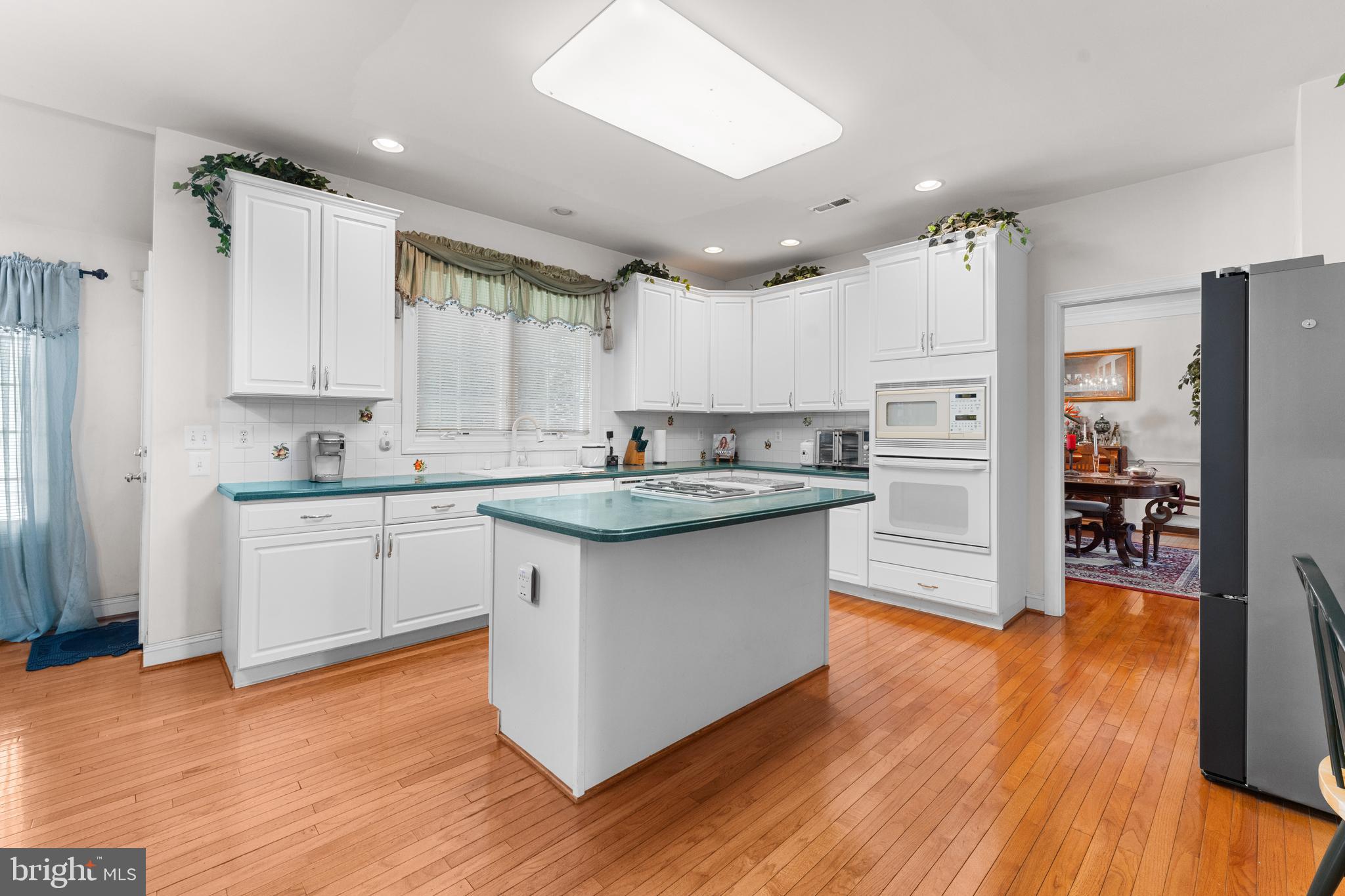 BROOKE MANOR - Residential