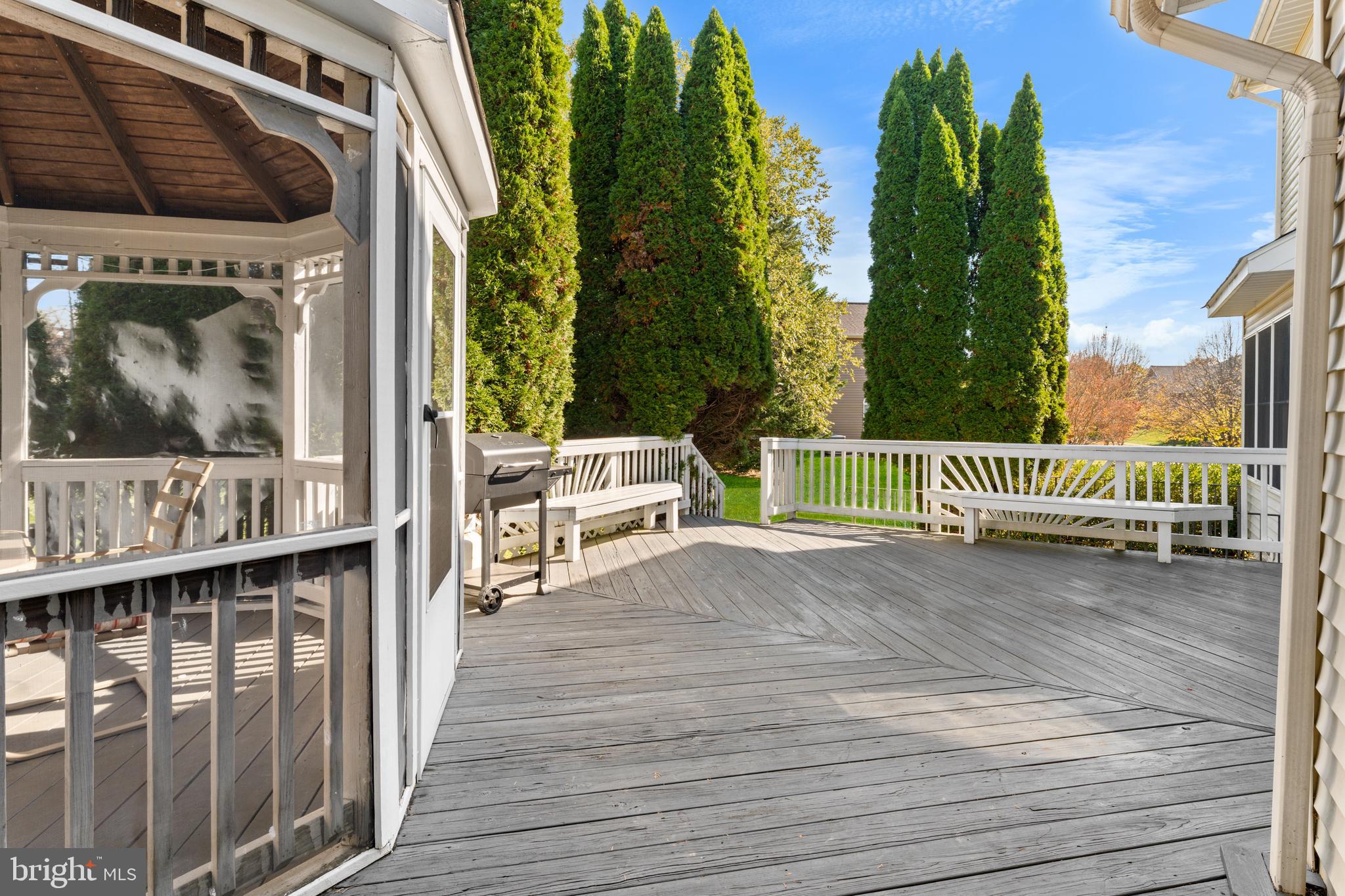 BROOKE MANOR - Residential