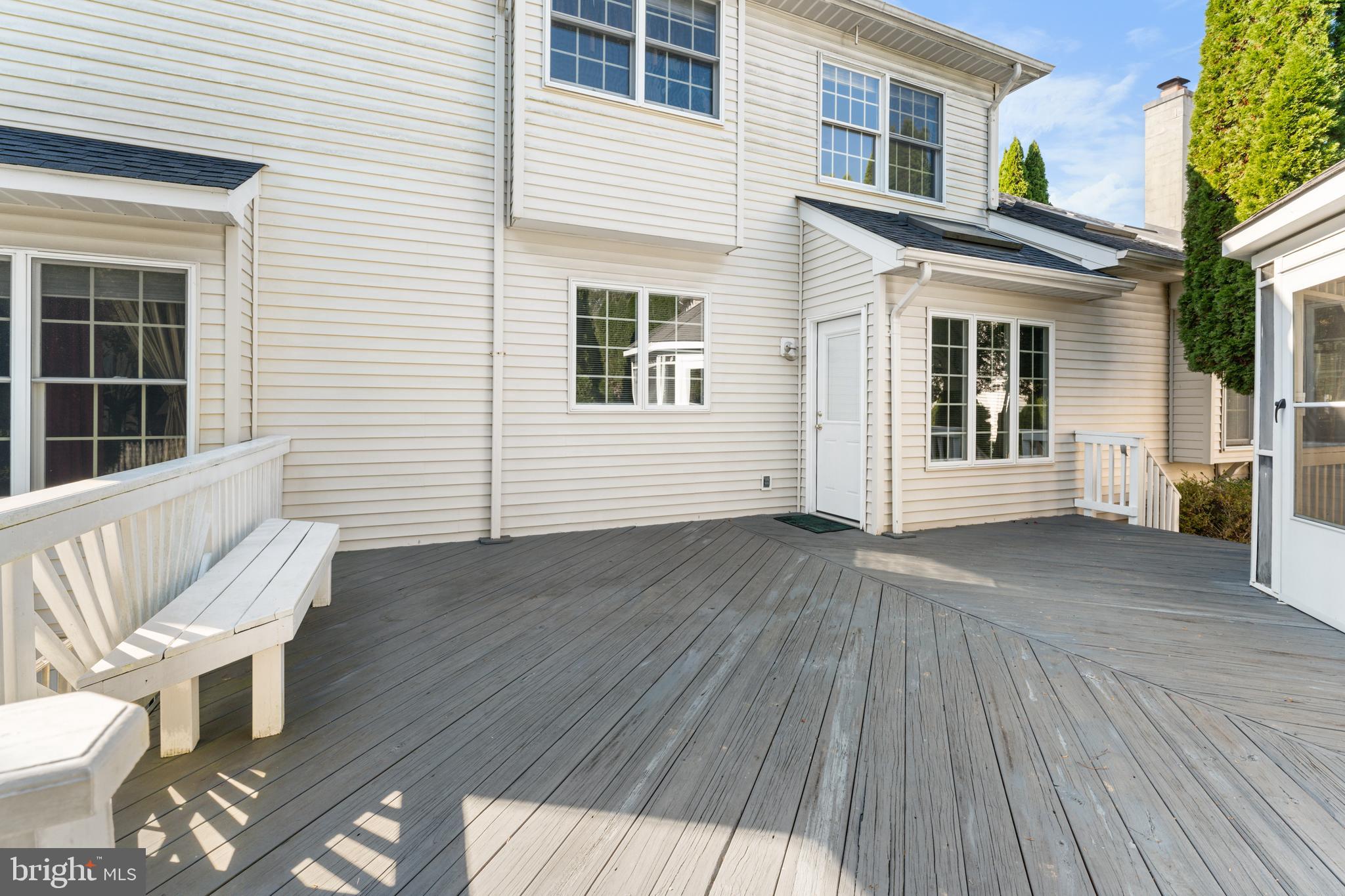 BROOKE MANOR - Residential